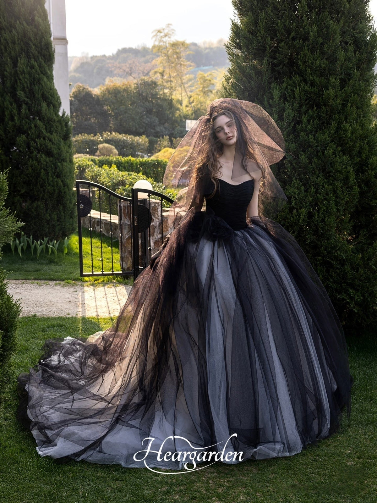 Non-Traditional Bridal Colors: How to Choose Beyond White