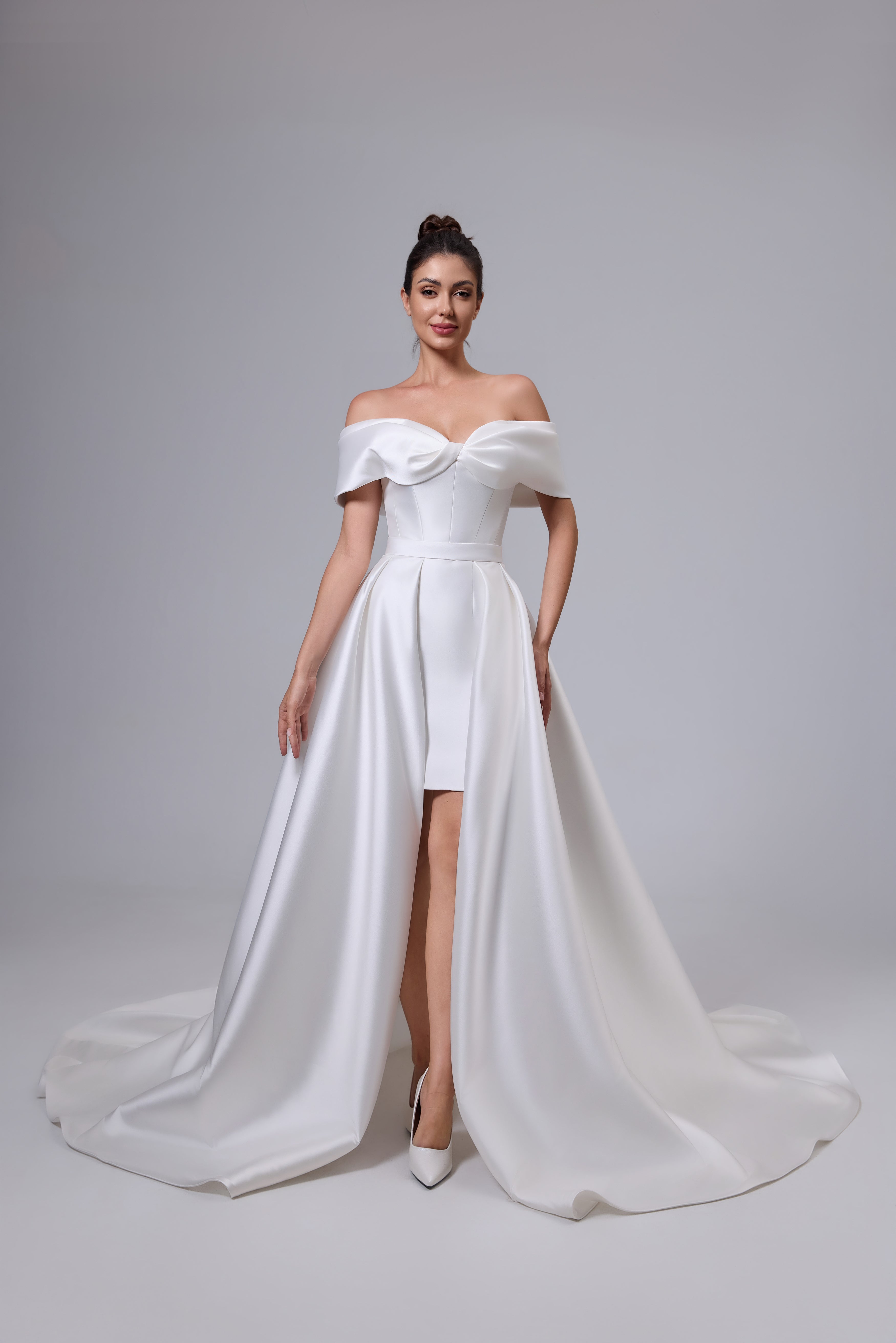 SATIN  SEXY  BRIDAL GOWN WITH DETACHABLE TRAIN LVB2532