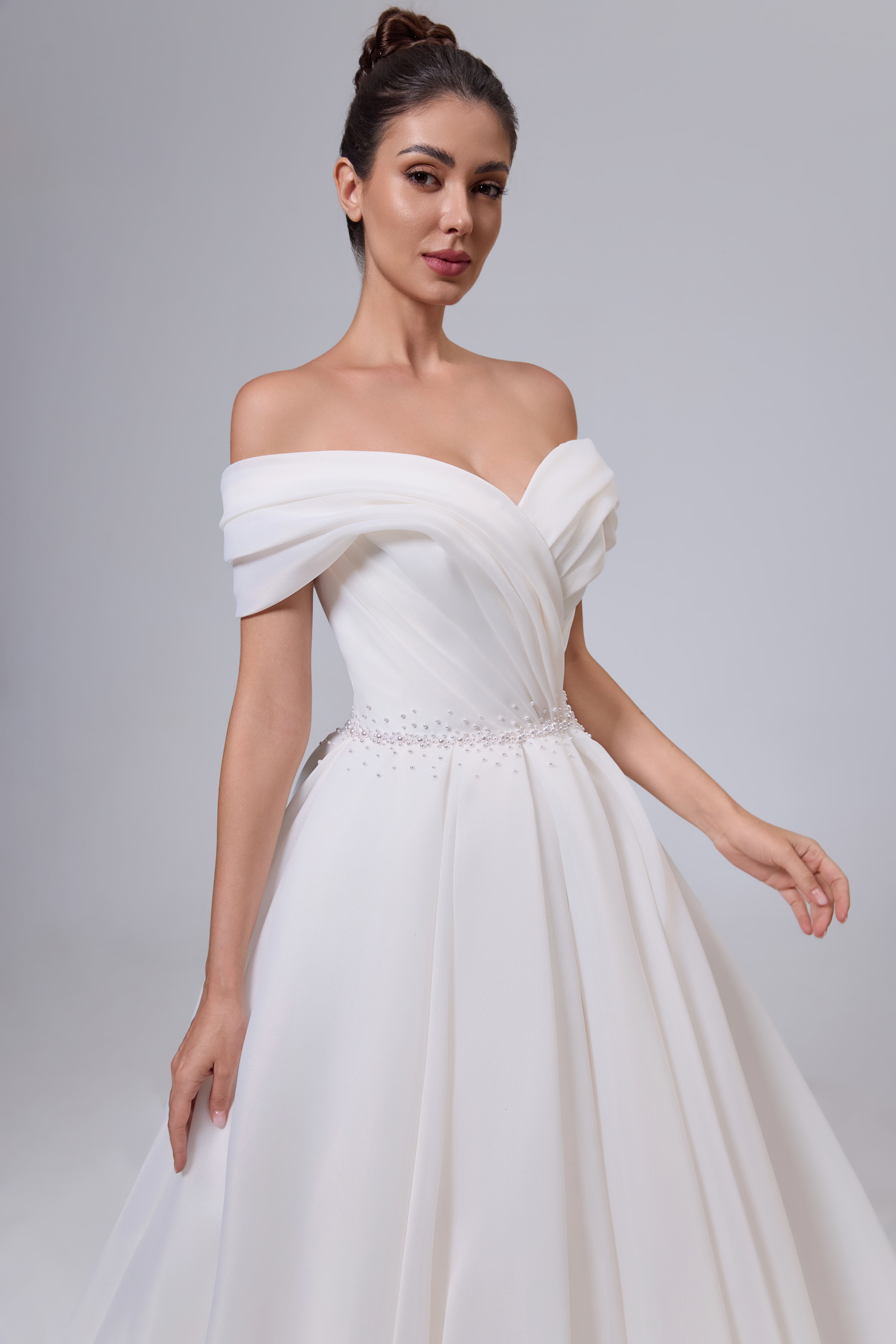 elelgant high quality organza wedding dress LVB2531