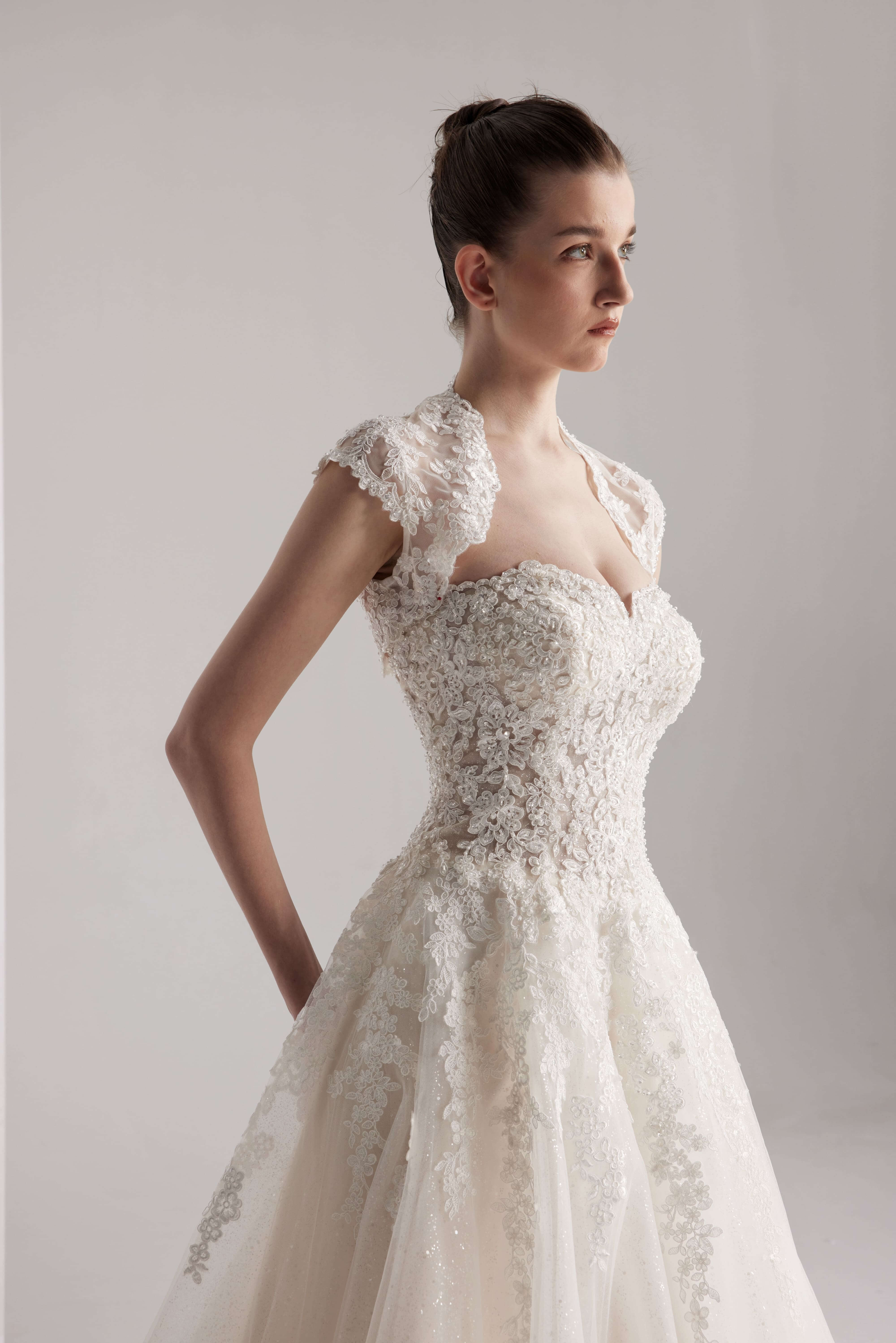 Princess beaded lace bridal dress with a classic sweetheart neckline with Bolero LVB2411