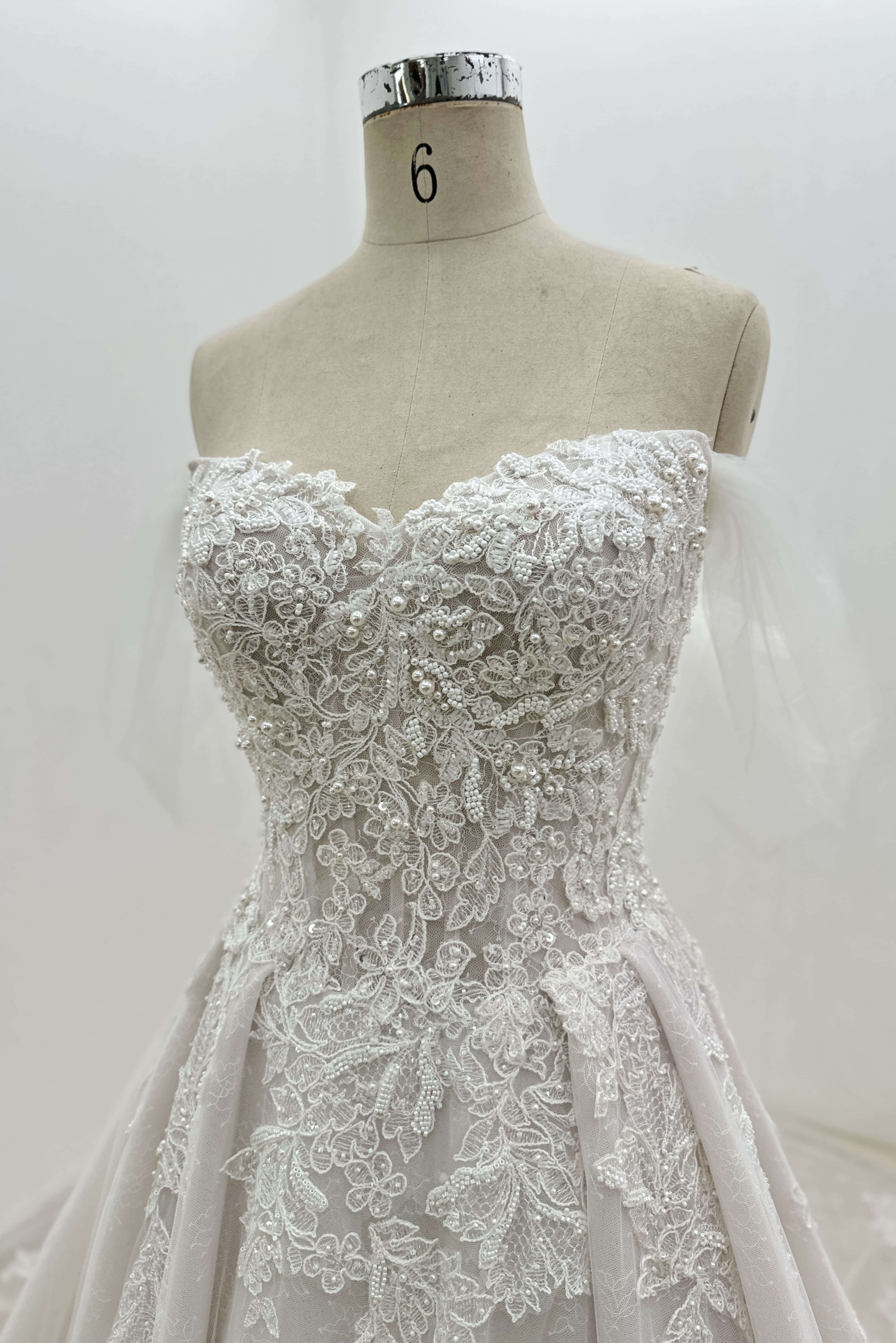 Off-the-shoulder Dreamy Tulle A-line Handmade Wedding Dress LVB2692-AND Bride