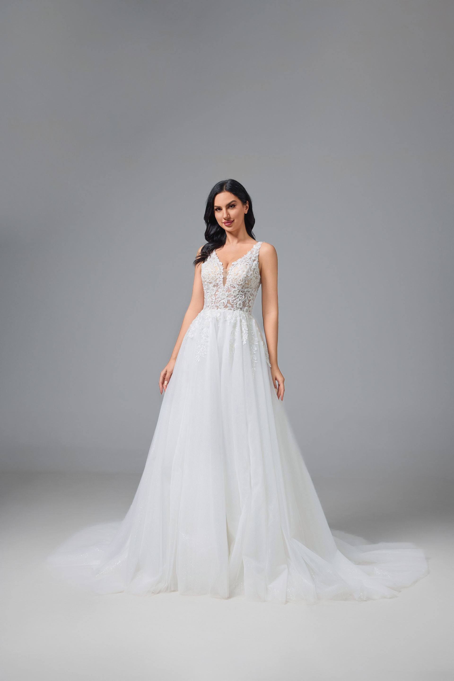OPEN BACK LACE TULLE WEDDING GOWN LVB2512