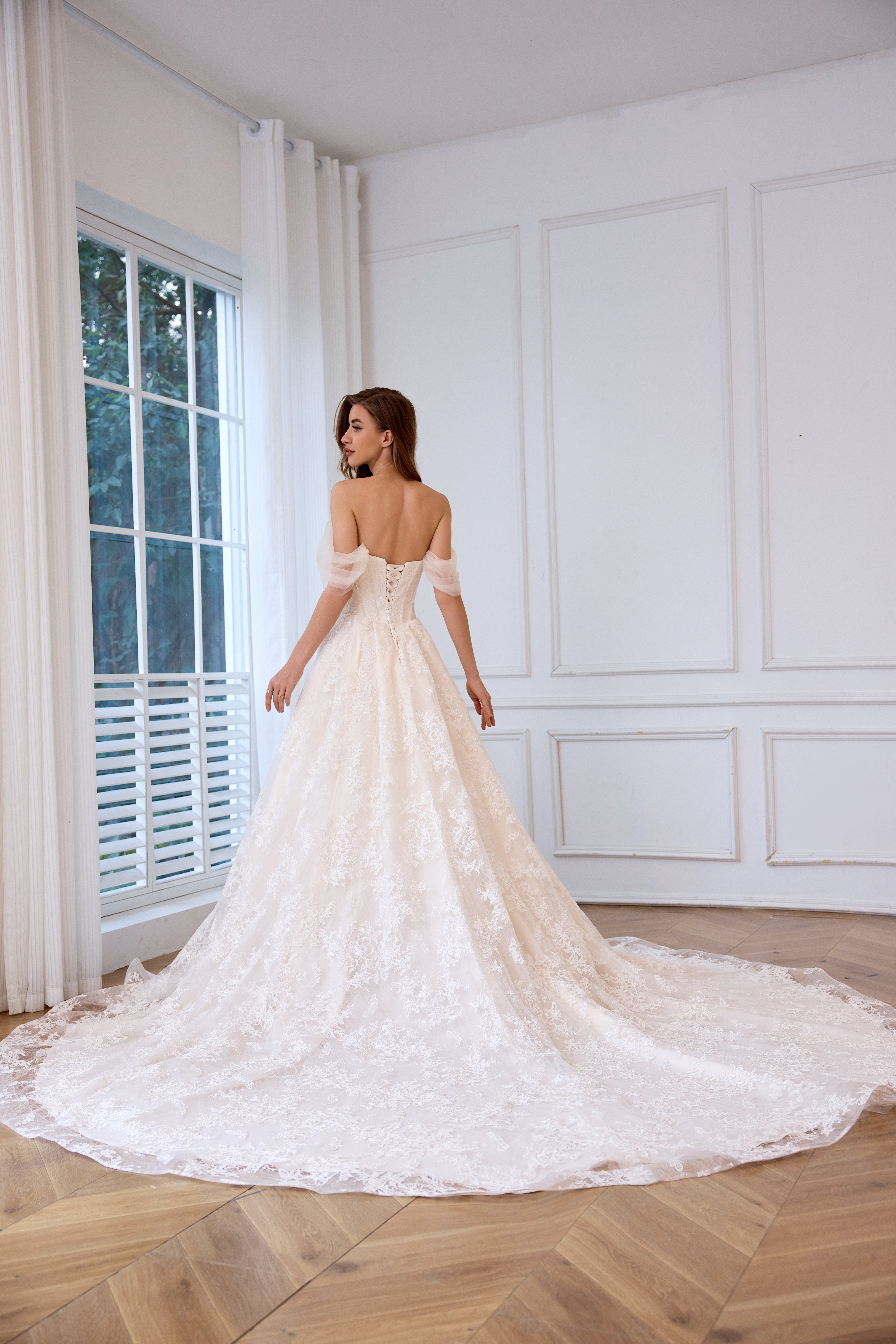 Elegant lace Sparkly beaded ball gown bridal dress with Detachable Off-The-Shoulder-Sleeves, back tie-up LVB2624