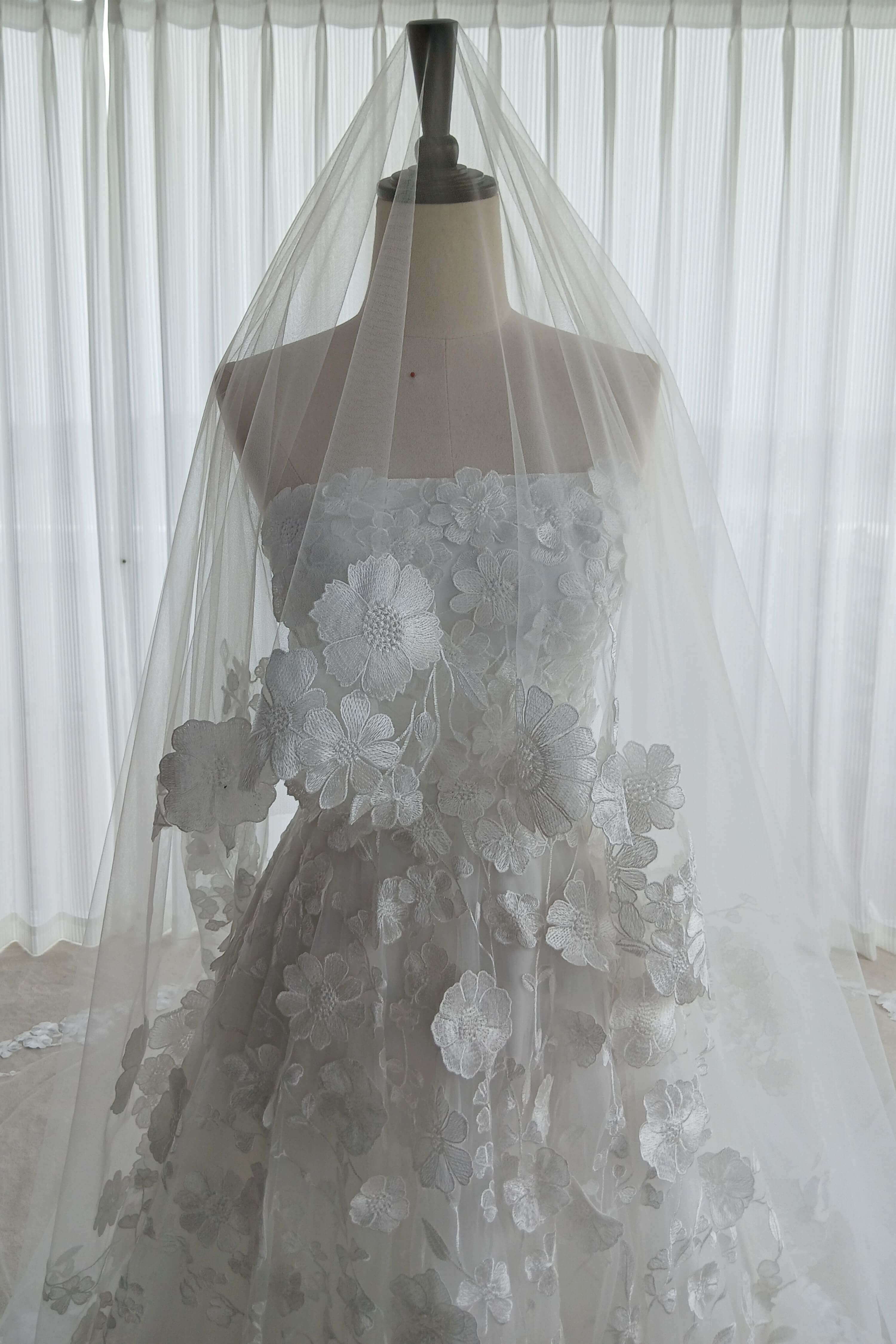 Romantic Floral Lace A-Line Wedding Dress with Long Train-AND Bride