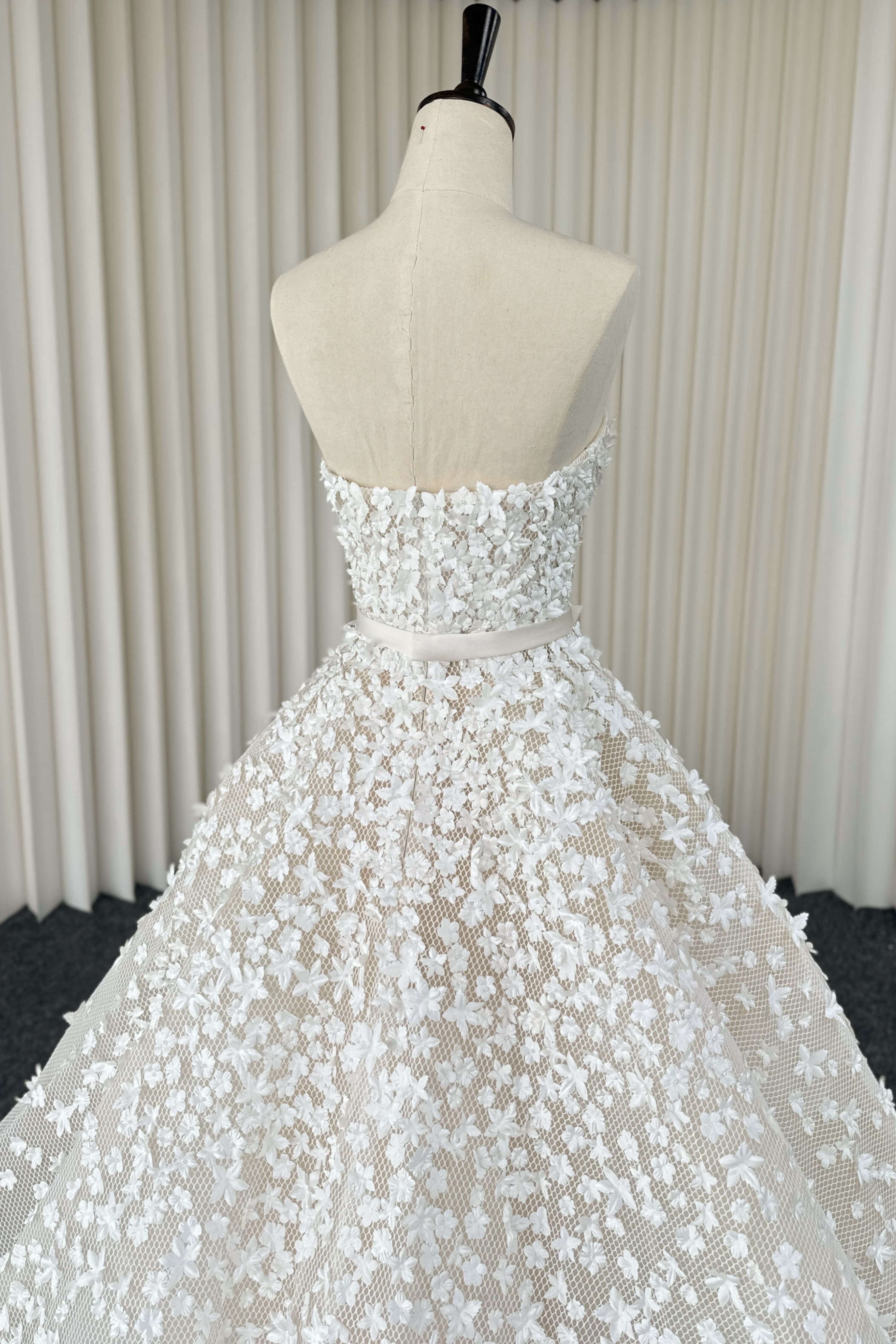Off-Shoulder Floral Lace Ball Gown Wedding Dress with Veil-AND Bride