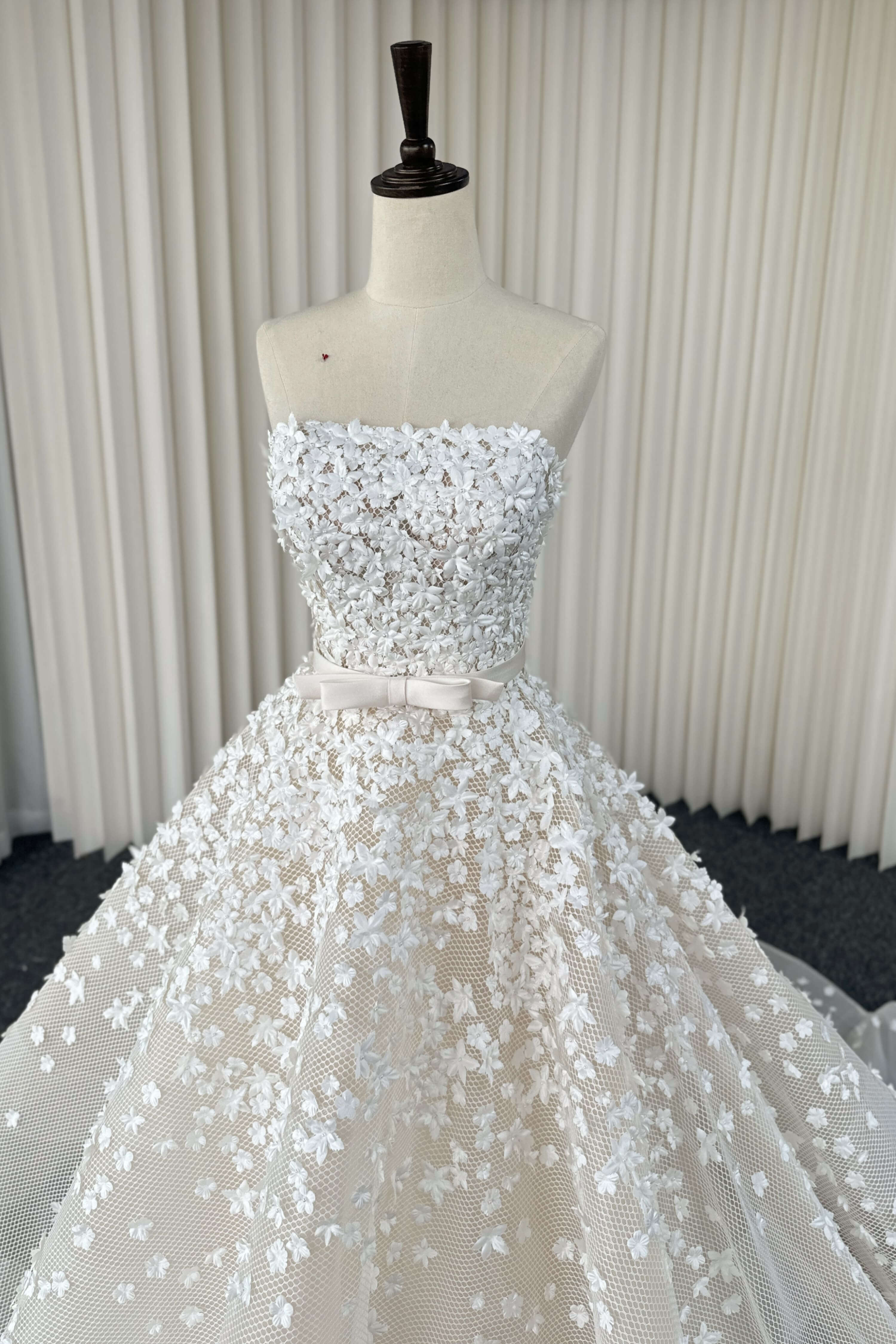 Off-Shoulder Floral Lace Ball Gown Wedding Dress with Veil-AND Bride