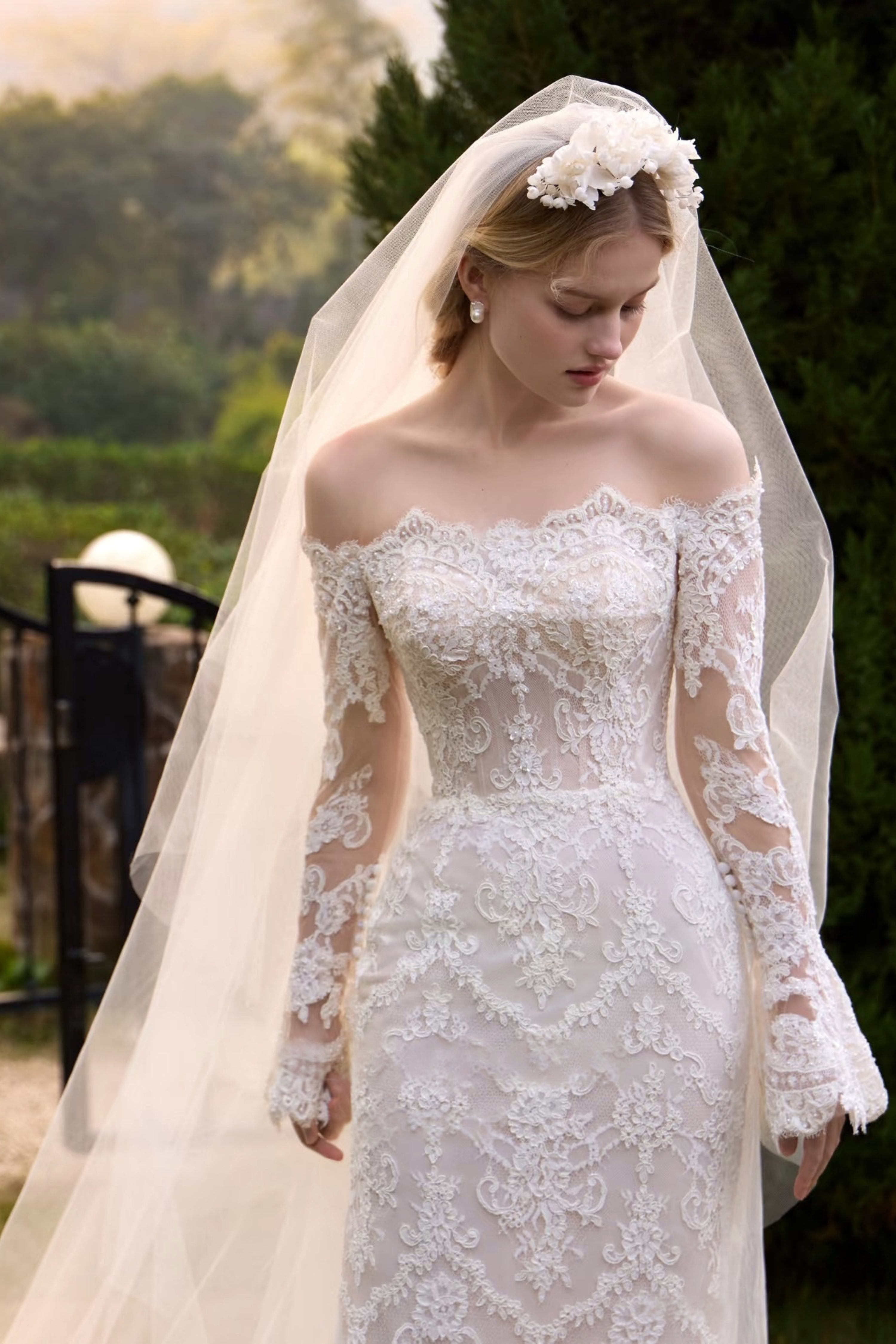 First Dance-Ivory & Champagne lace wedding dress with detachable satin Cathedral Train Gown LVB2723