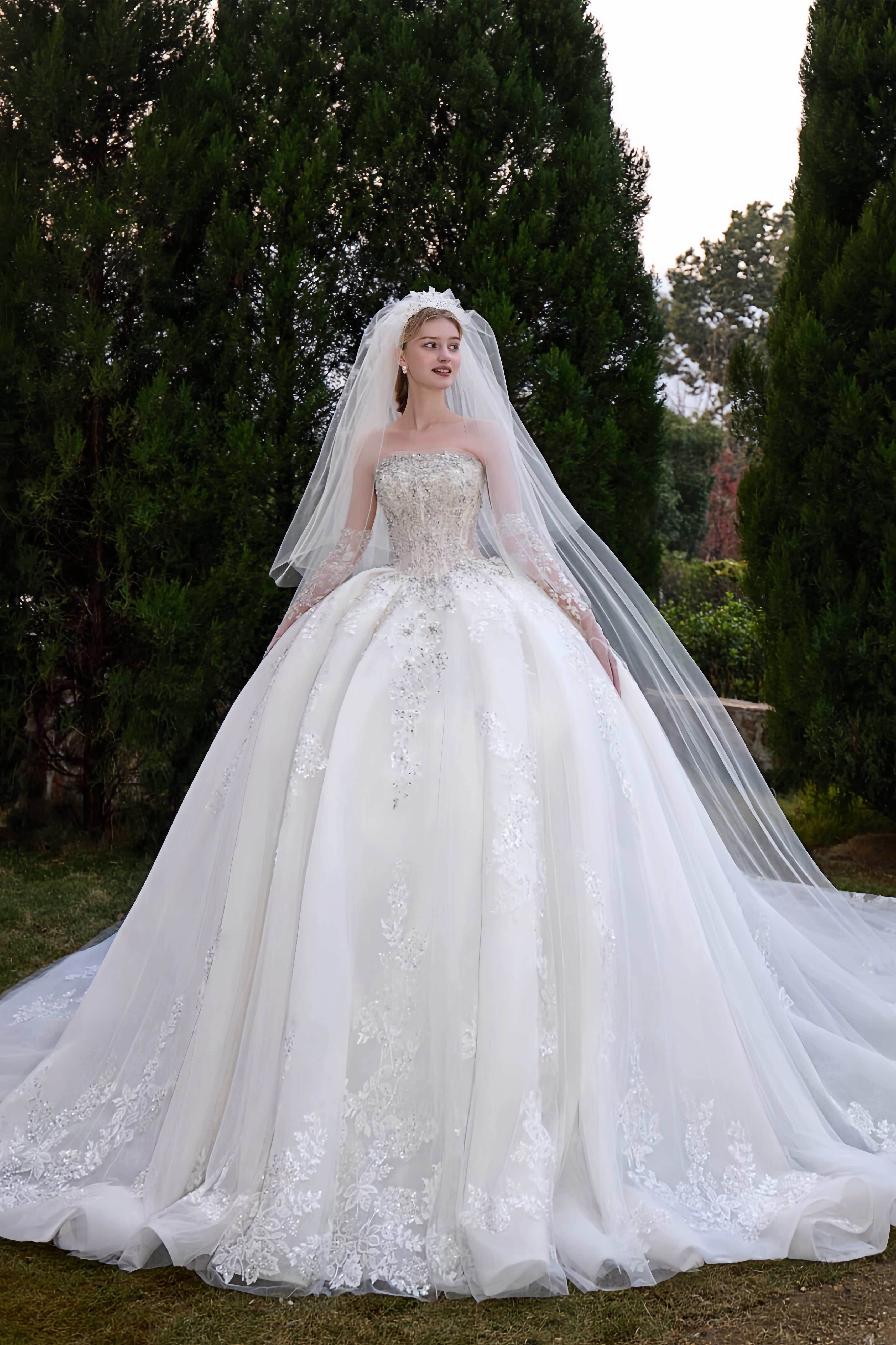 AURORA - WEDDING GOWN LVB2724