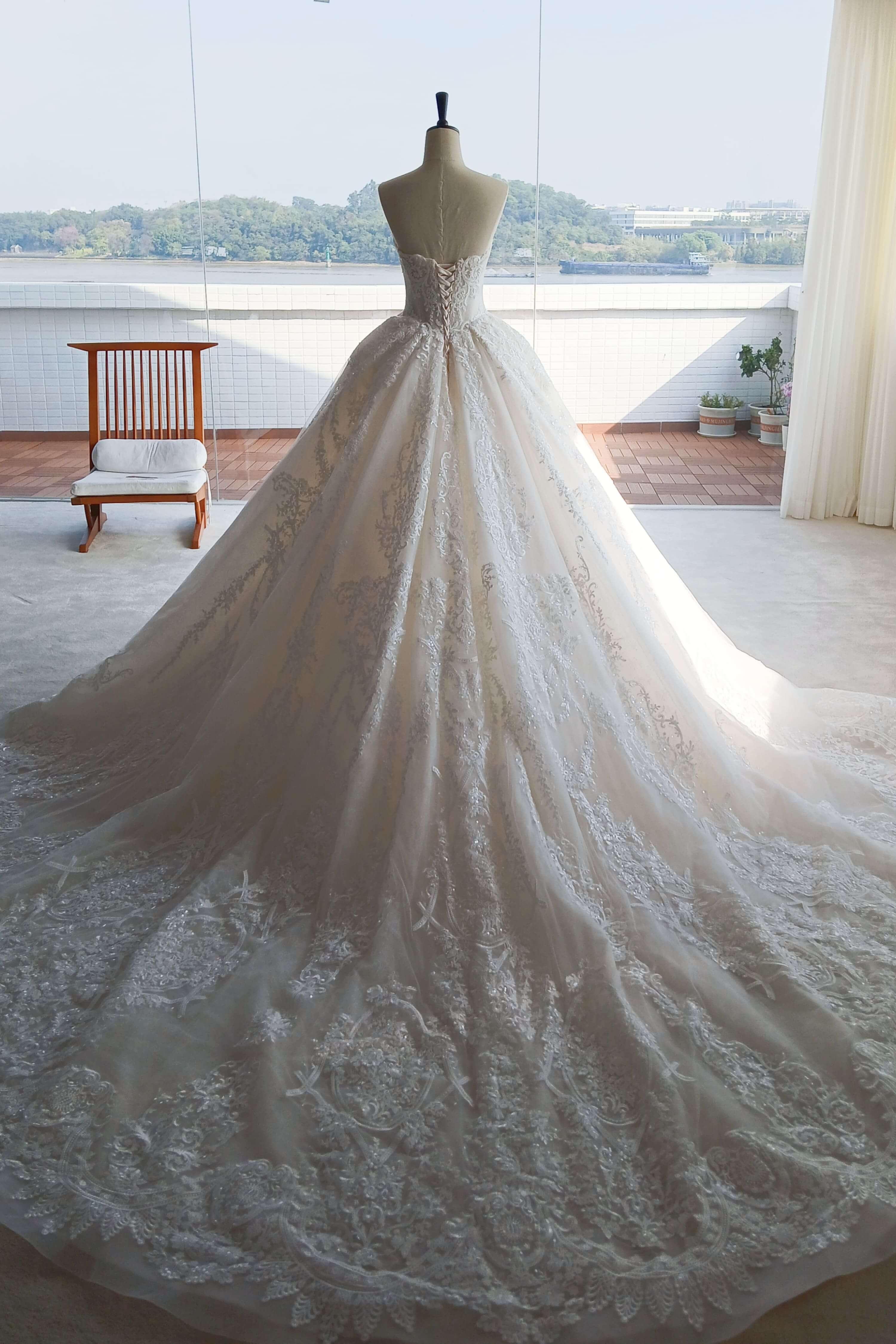 Corset Lace Ball Gown Wedding Dress with Long Train-AND Bride