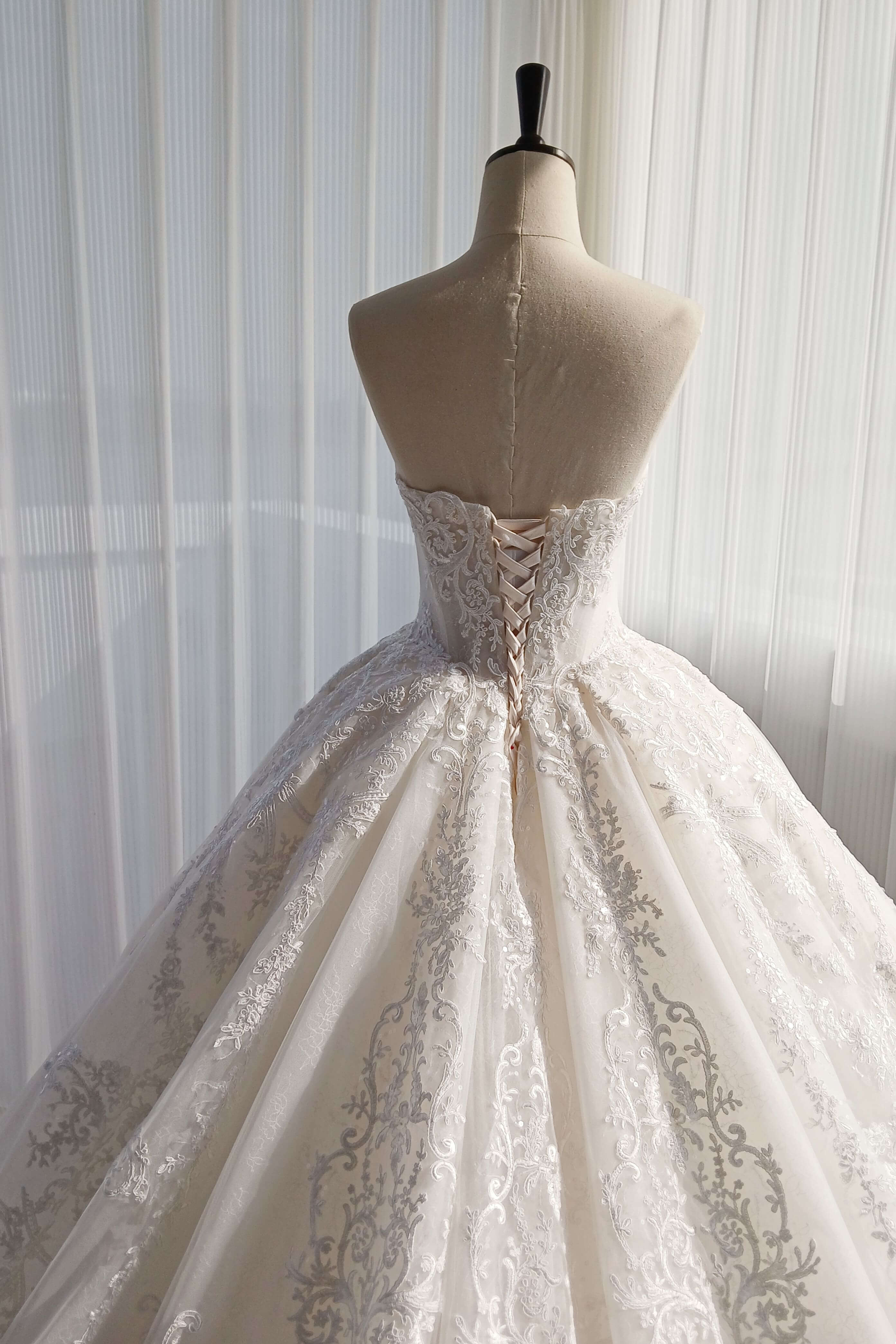 Corset Lace Ball Gown Wedding Dress with Long Train-AND Bride