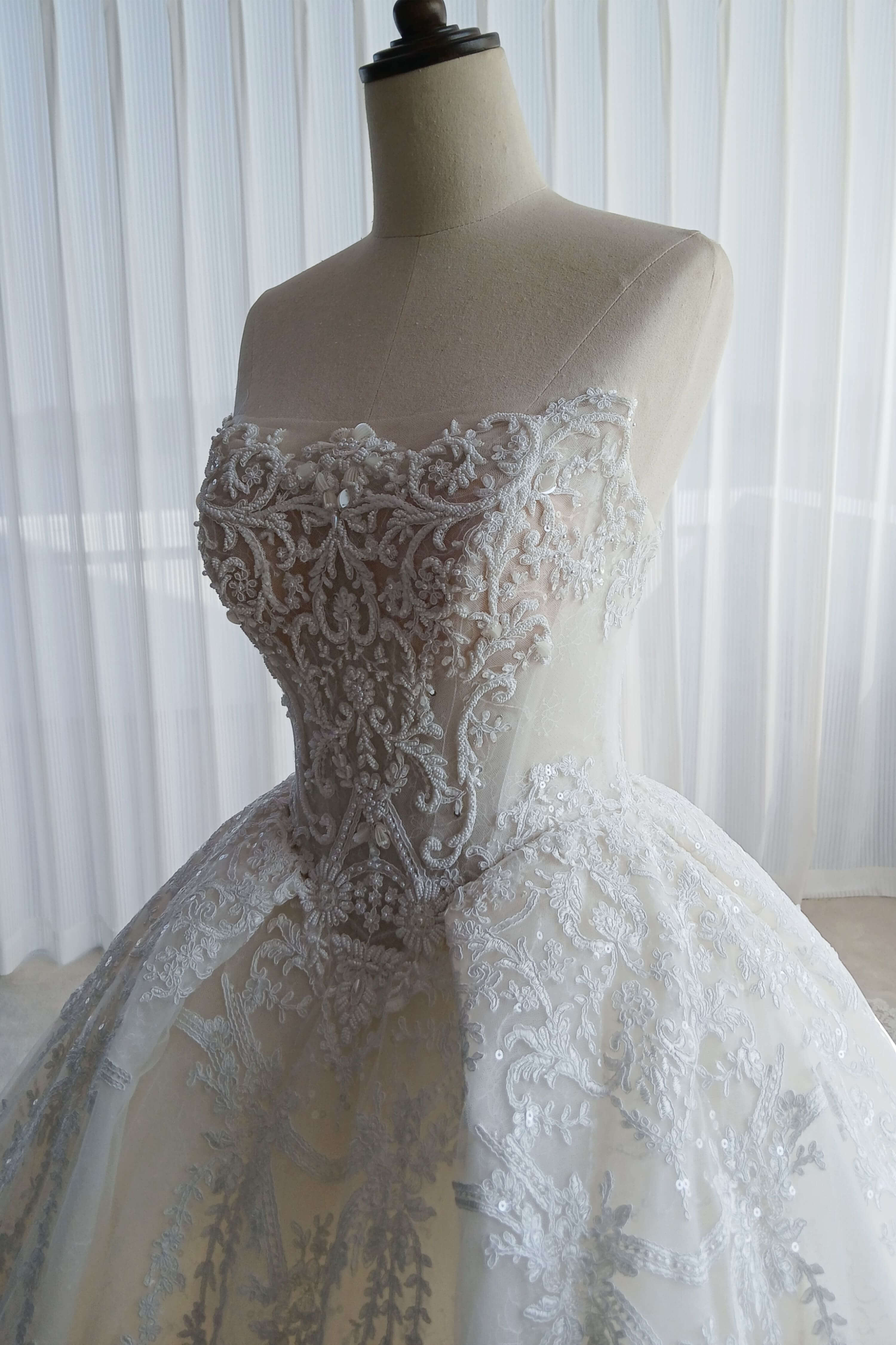 Corset Lace Ball Gown Wedding Dress with Long Train-AND Bride