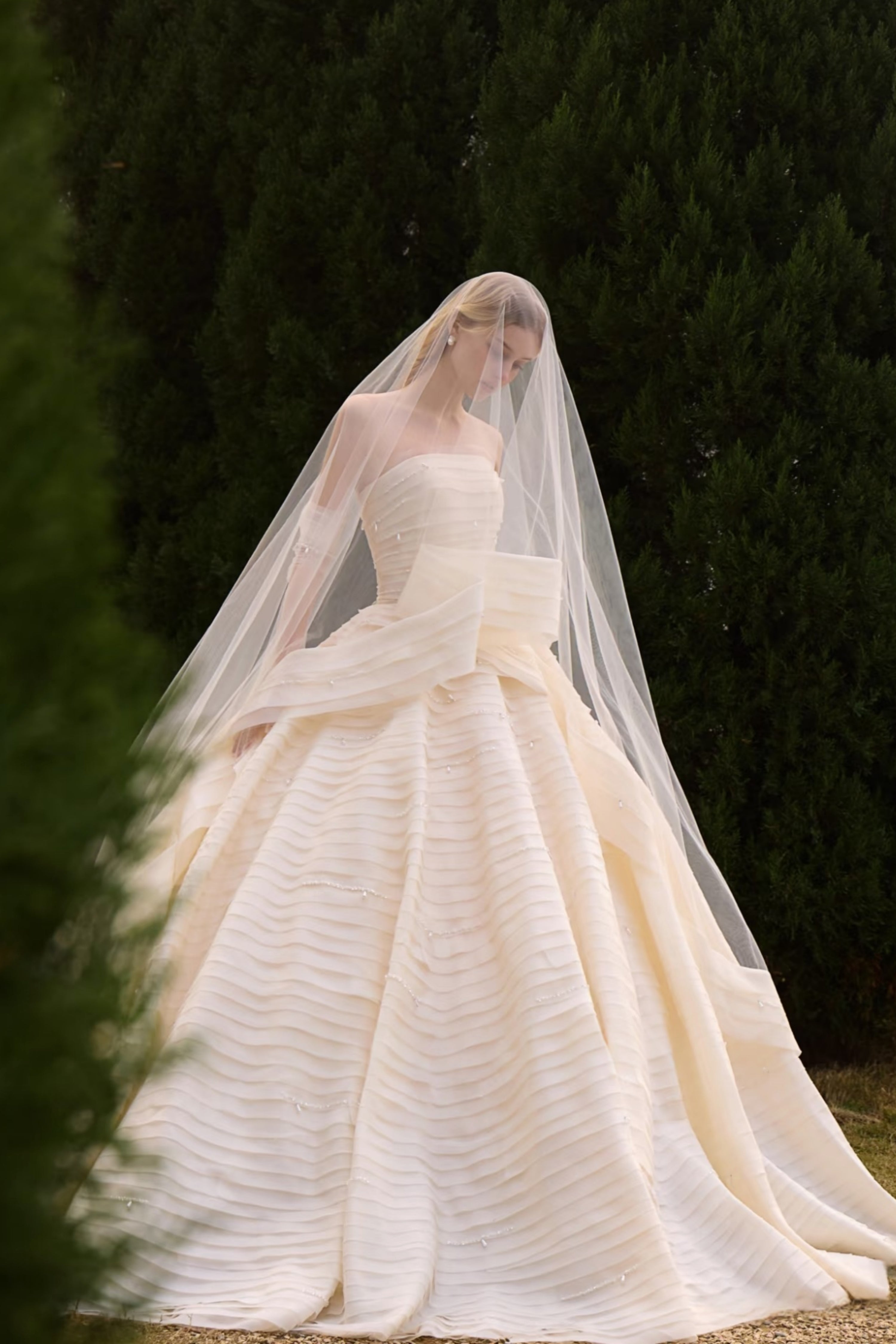 wedding dress LVB2734