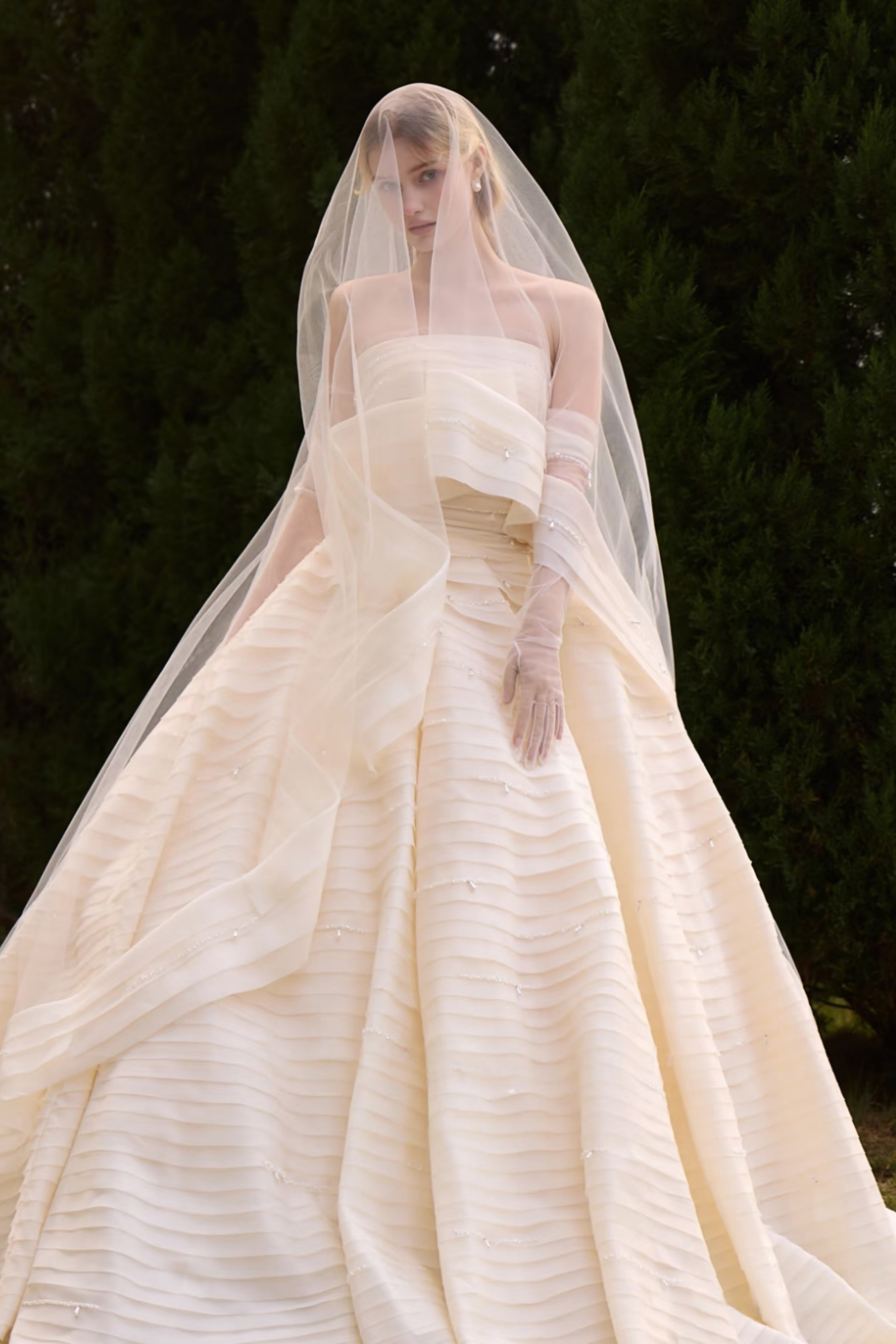 wedding dress LVB2734