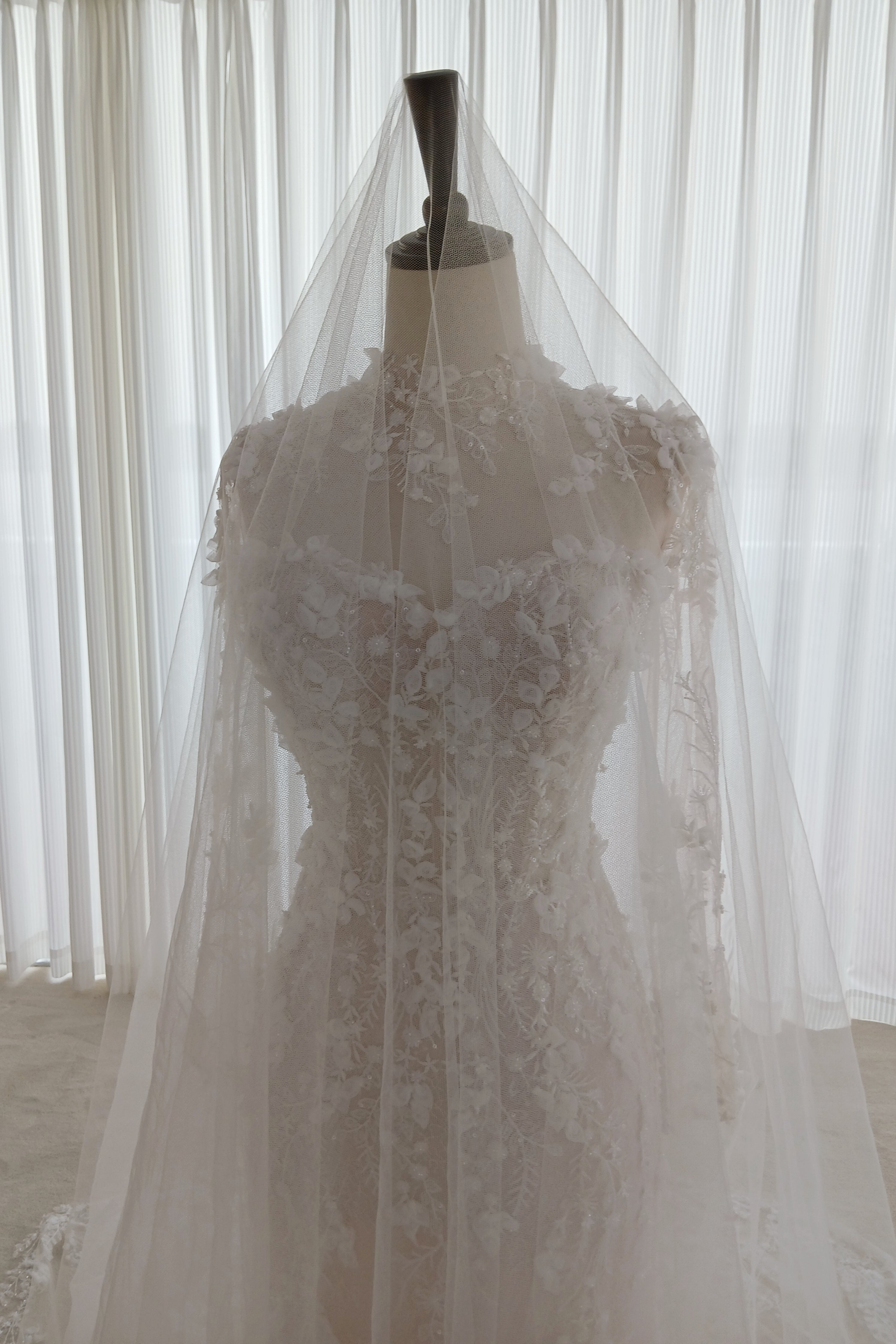 Seraphina- mermaid wedding dress LVB2755