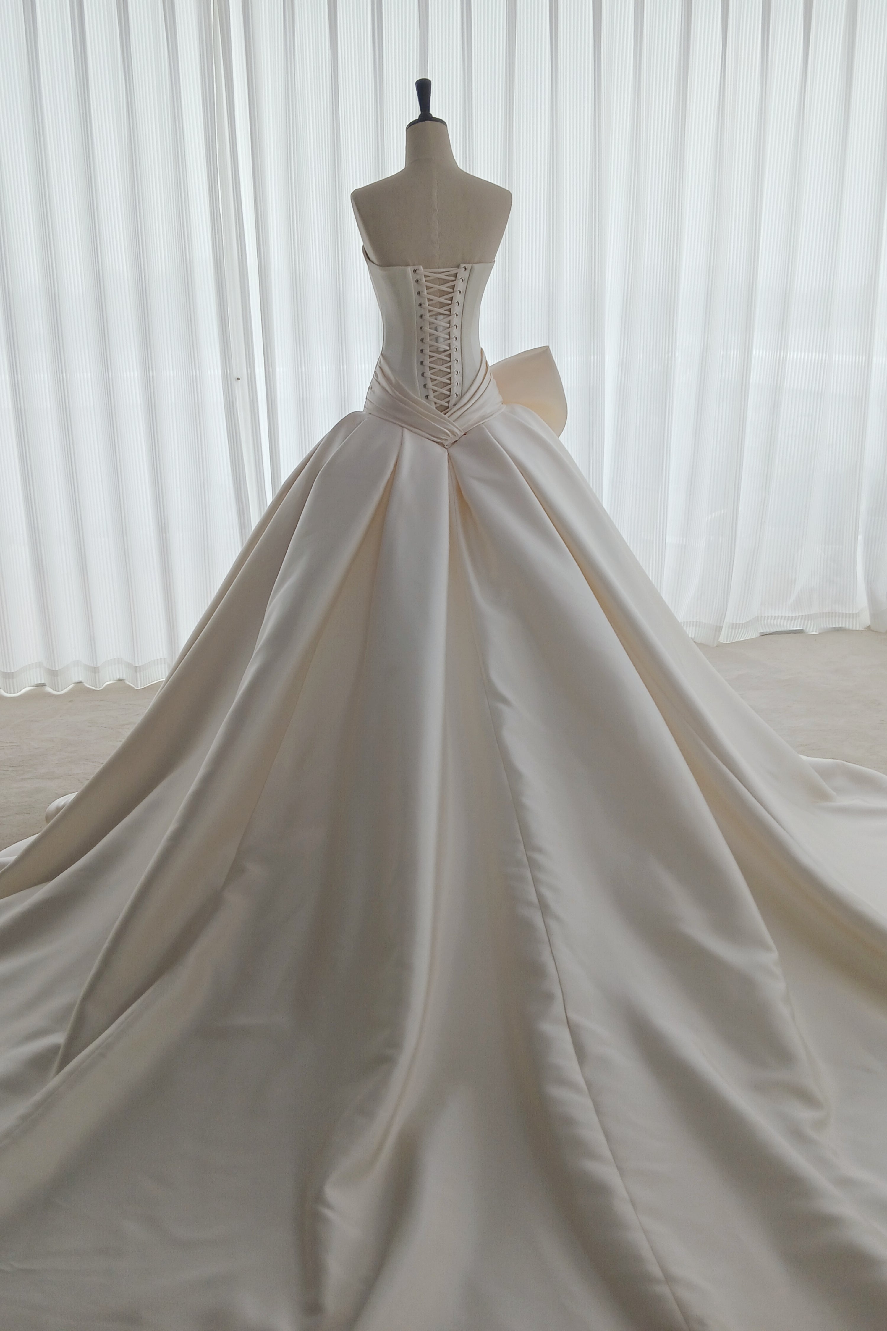 satin wedding dress LVB2756