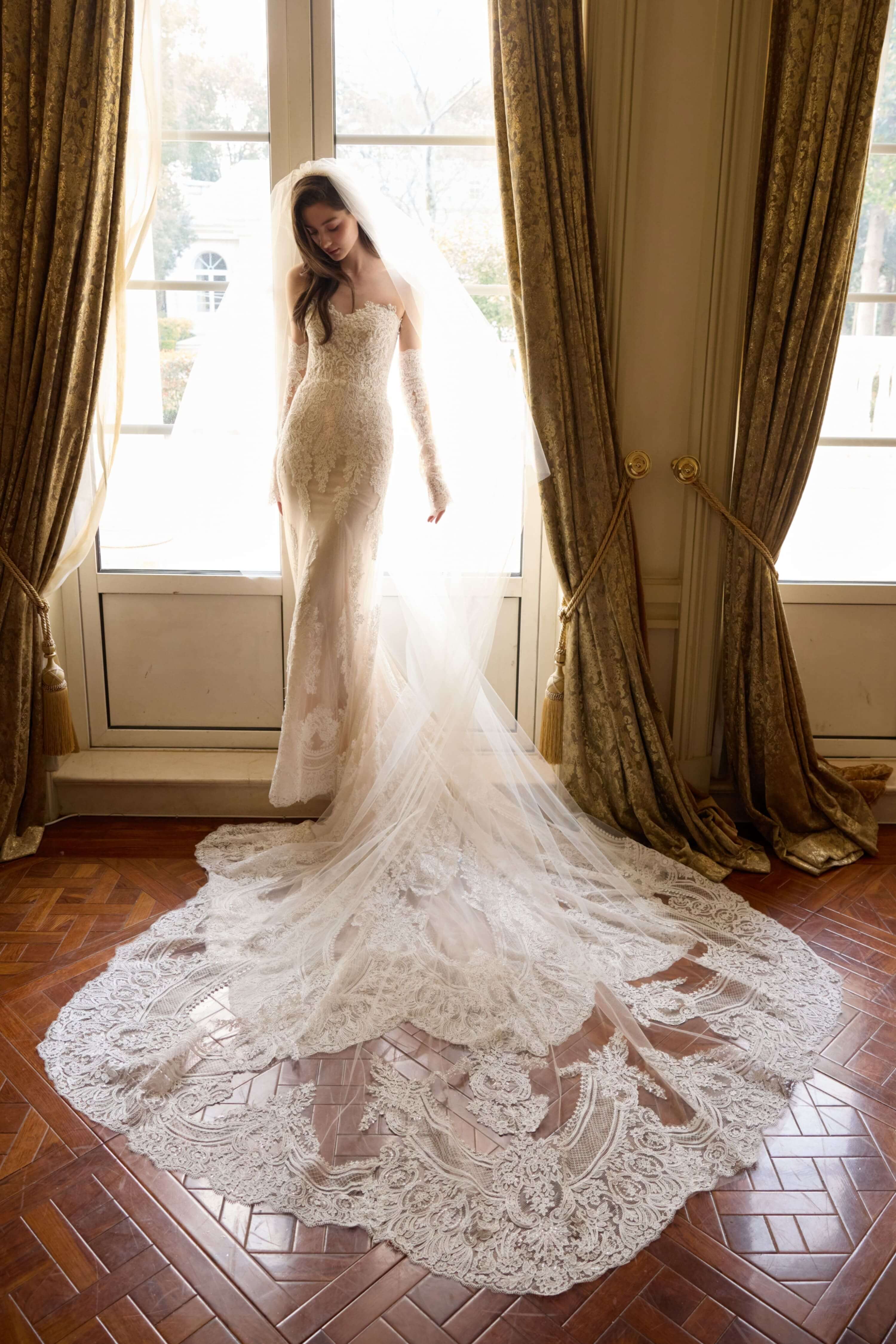 Strapless Lace Mermaid Wedding Gown with Detachable Veil-AND Bride