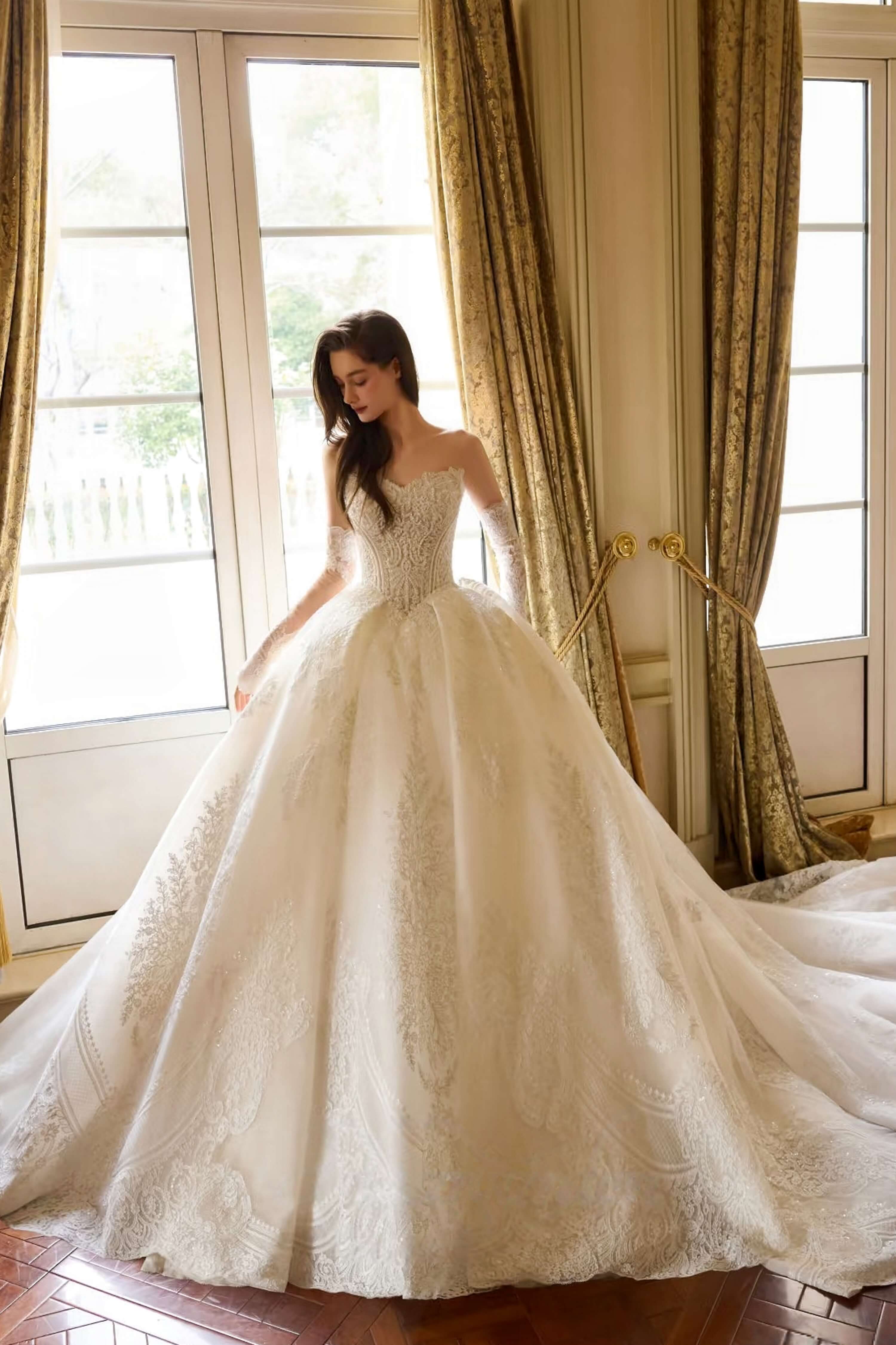 Romantic Lace Corset Ball Gown Wedding Dress with Long Train-AND Bride