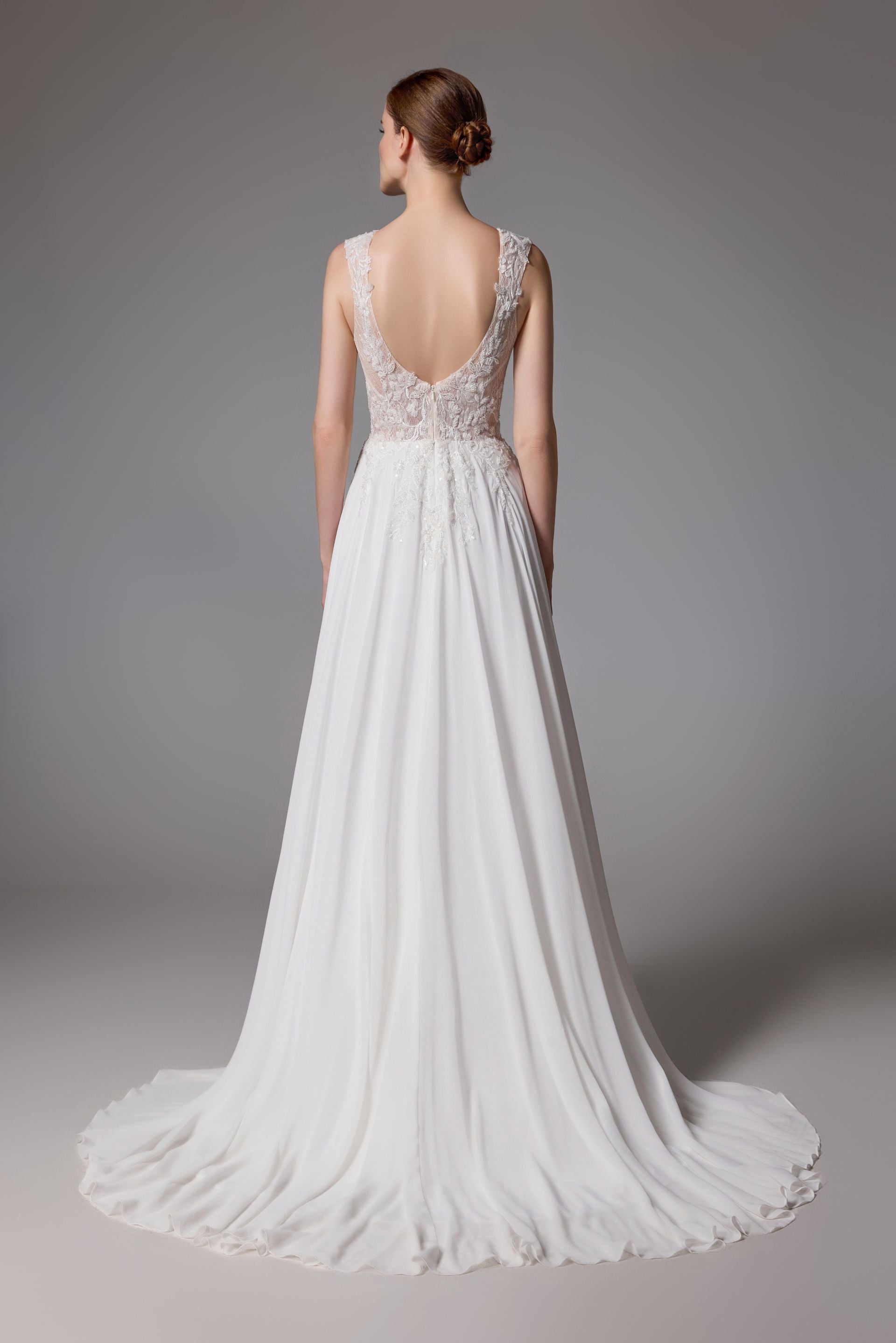 Floral V-neckline chiffon bridal gown with a sexy V-back LVS2409