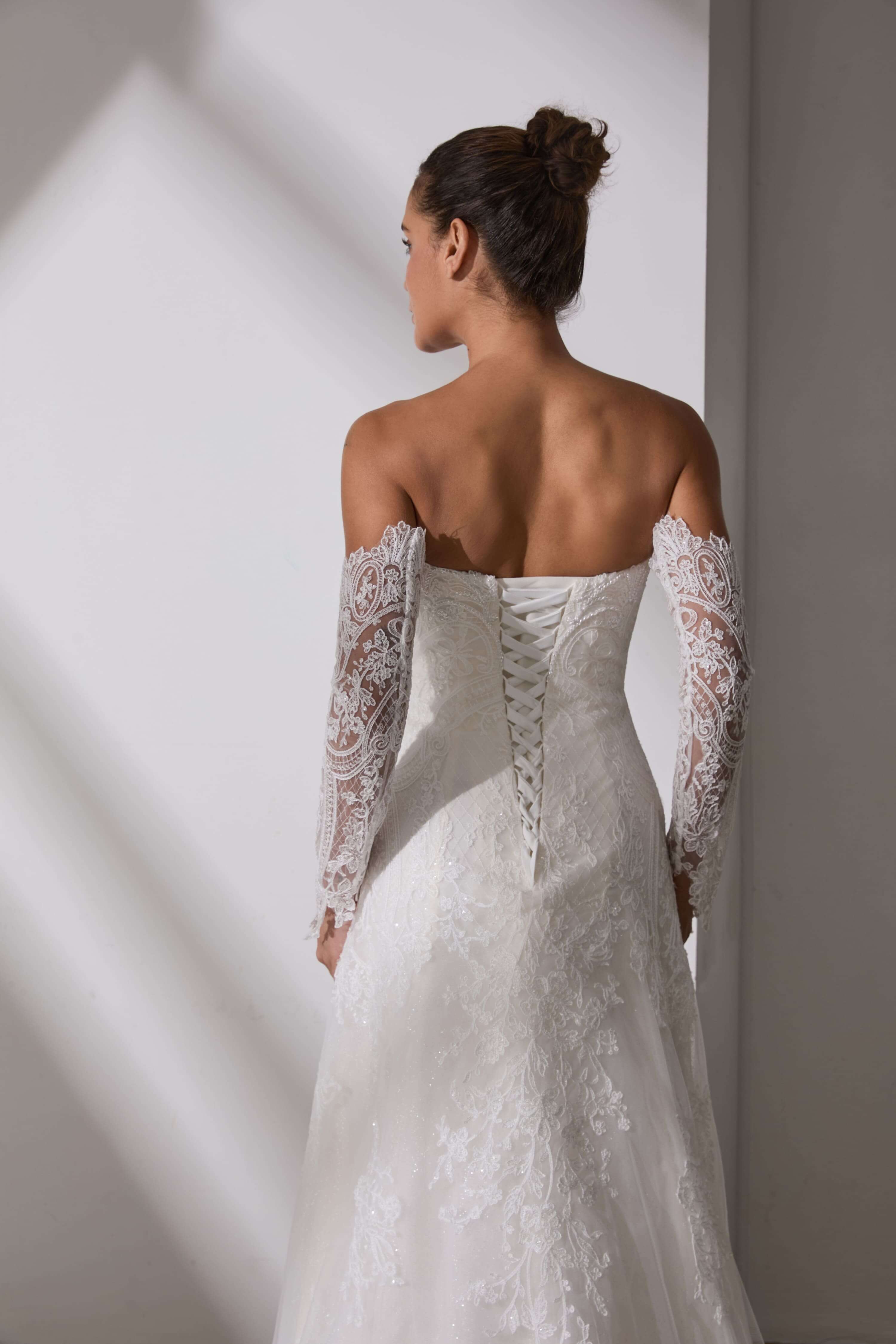 Satin Wedding Dress with Veil and Gloves All-in-One Set-AND Bride