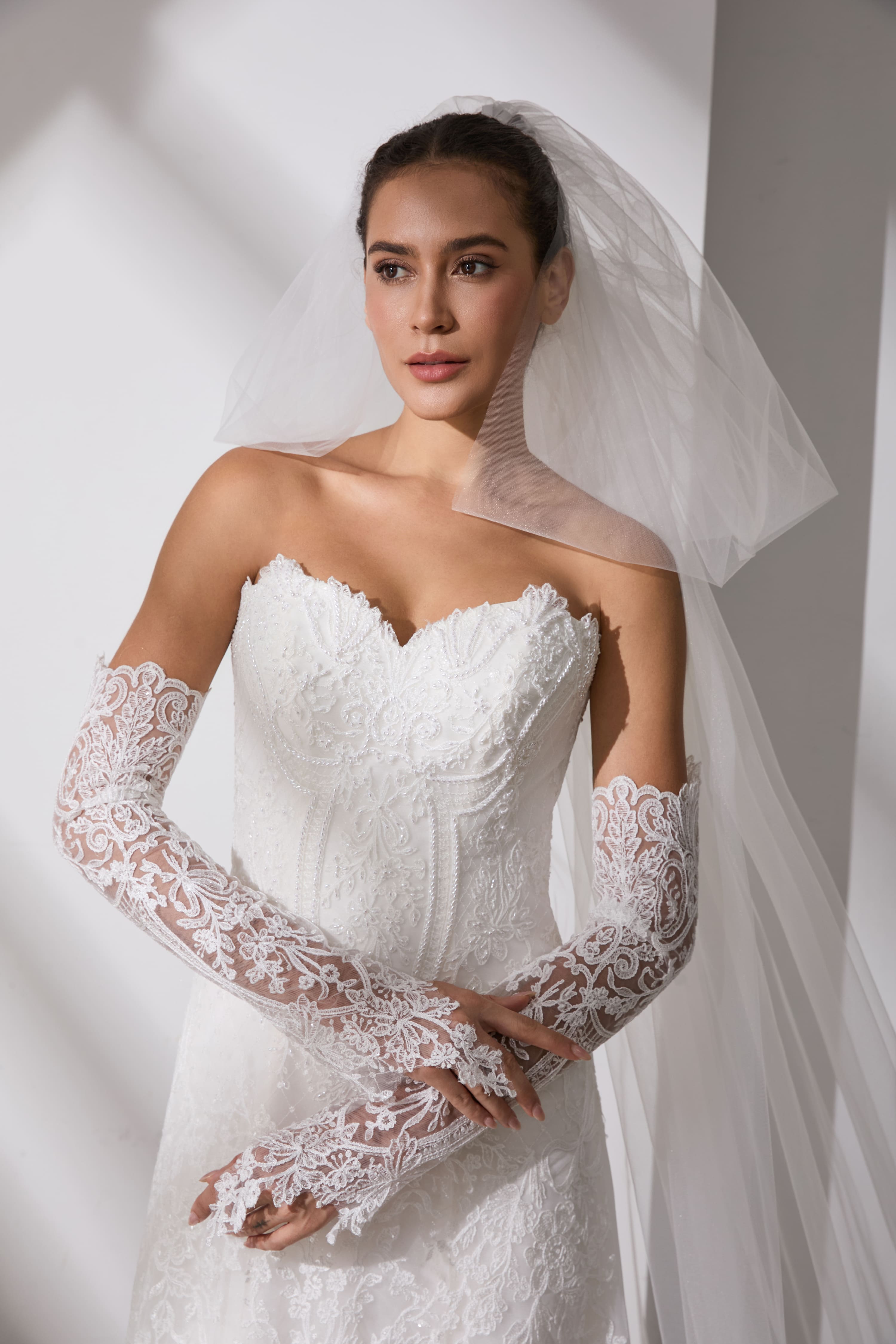 Satin Wedding Dress with Veil and Gloves All-in-One Set-AND Bride
