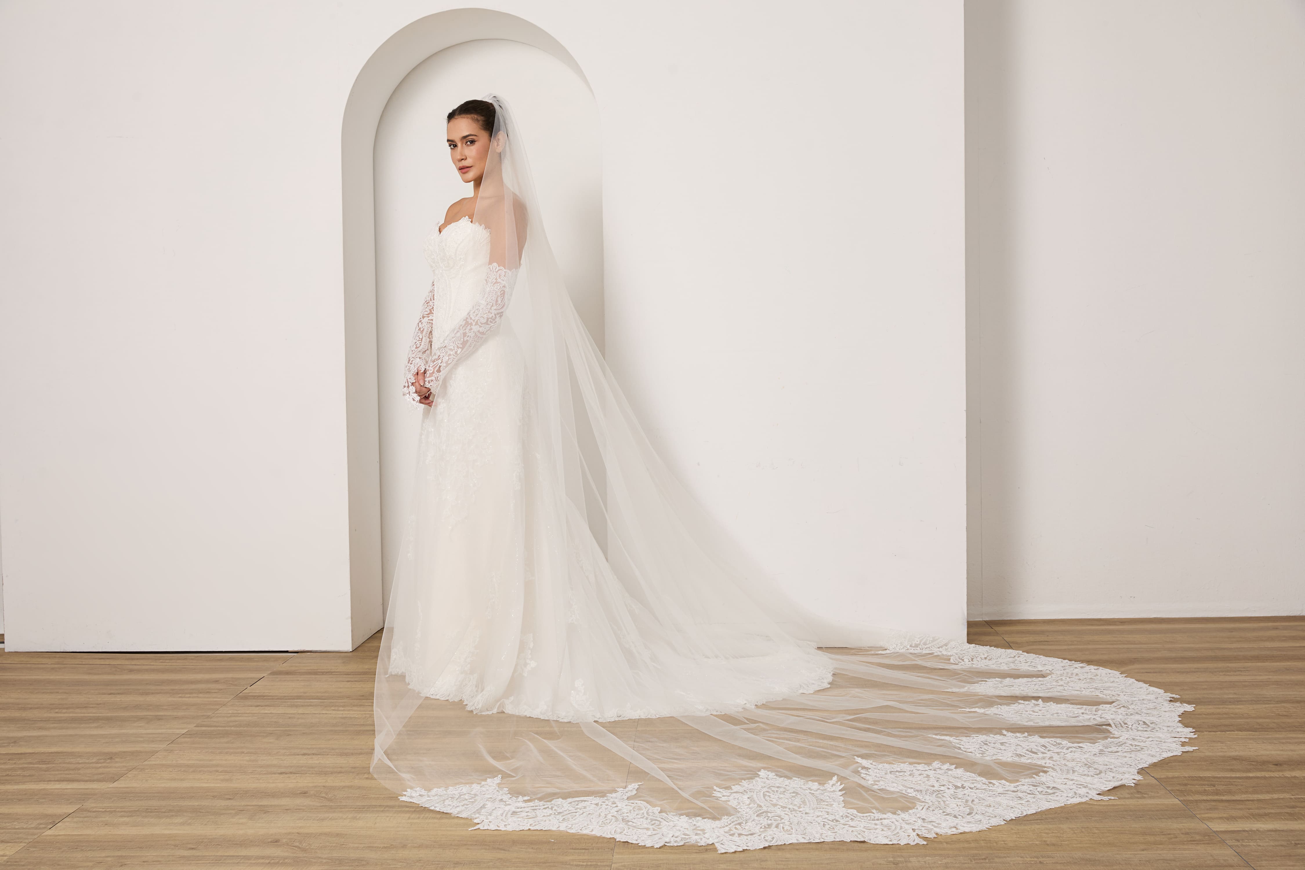 Satin Wedding Dress with Veil and Gloves All-in-One Set-AND Bride