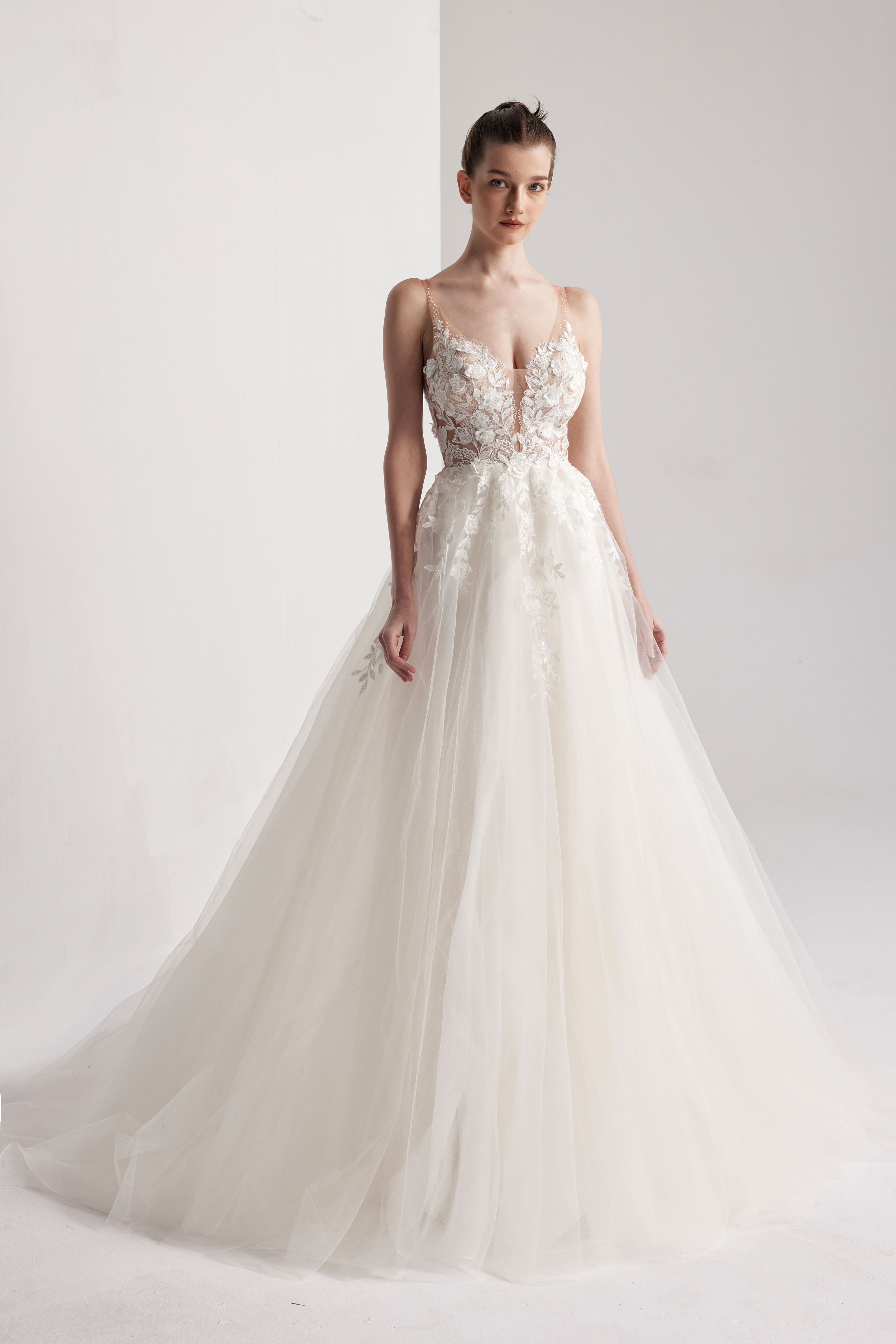 A-Linie V-Ausschnitt Perlenbesatz Pailletten Tüll Kapellenschleppe Handgefertigtes Brautkleid Elfenbein/Champagner LVB2402 