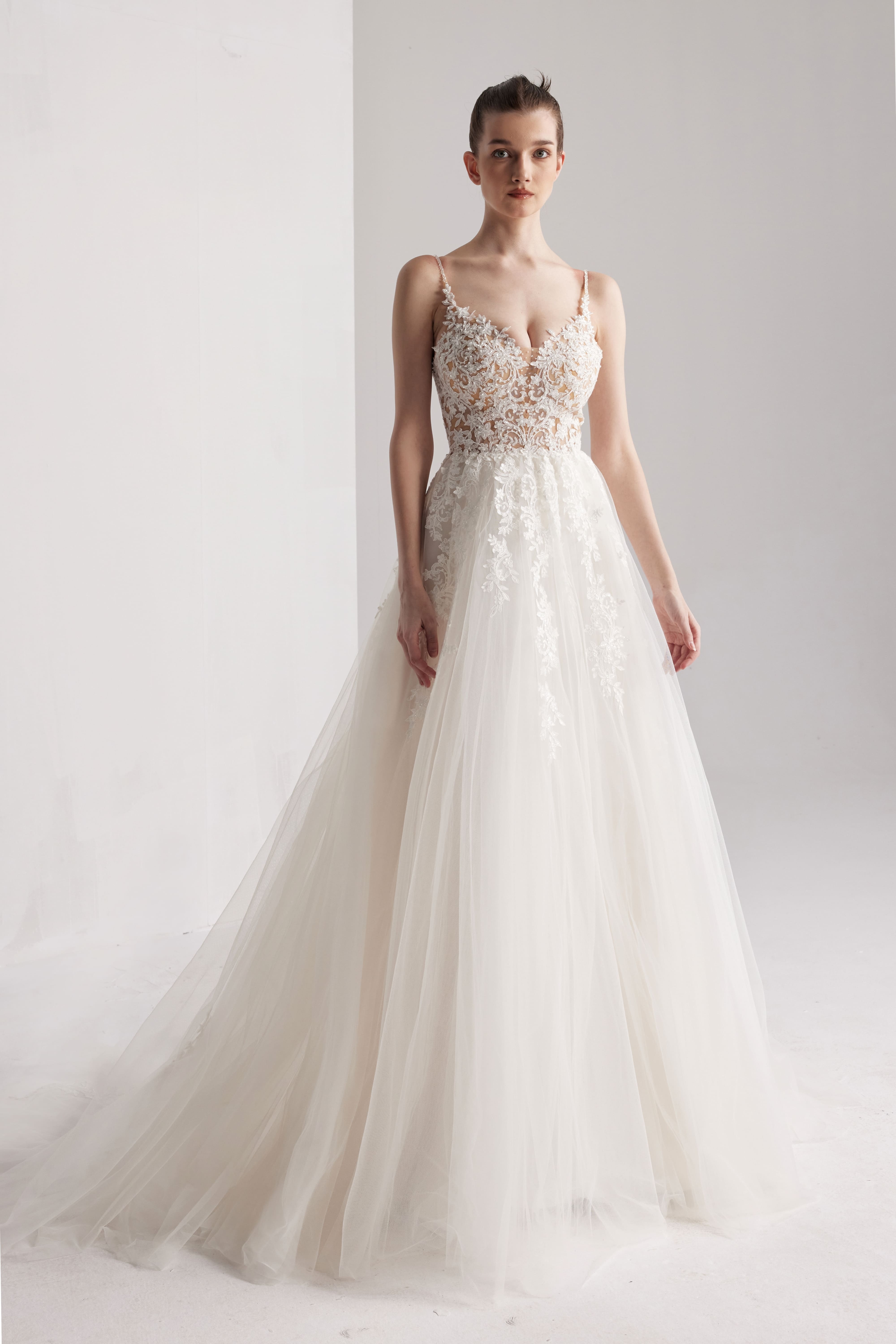 Romantisches Blumenbrautkleid mit tiefem V-Ausschnitt und sexy offenem Rücken LVB2416 