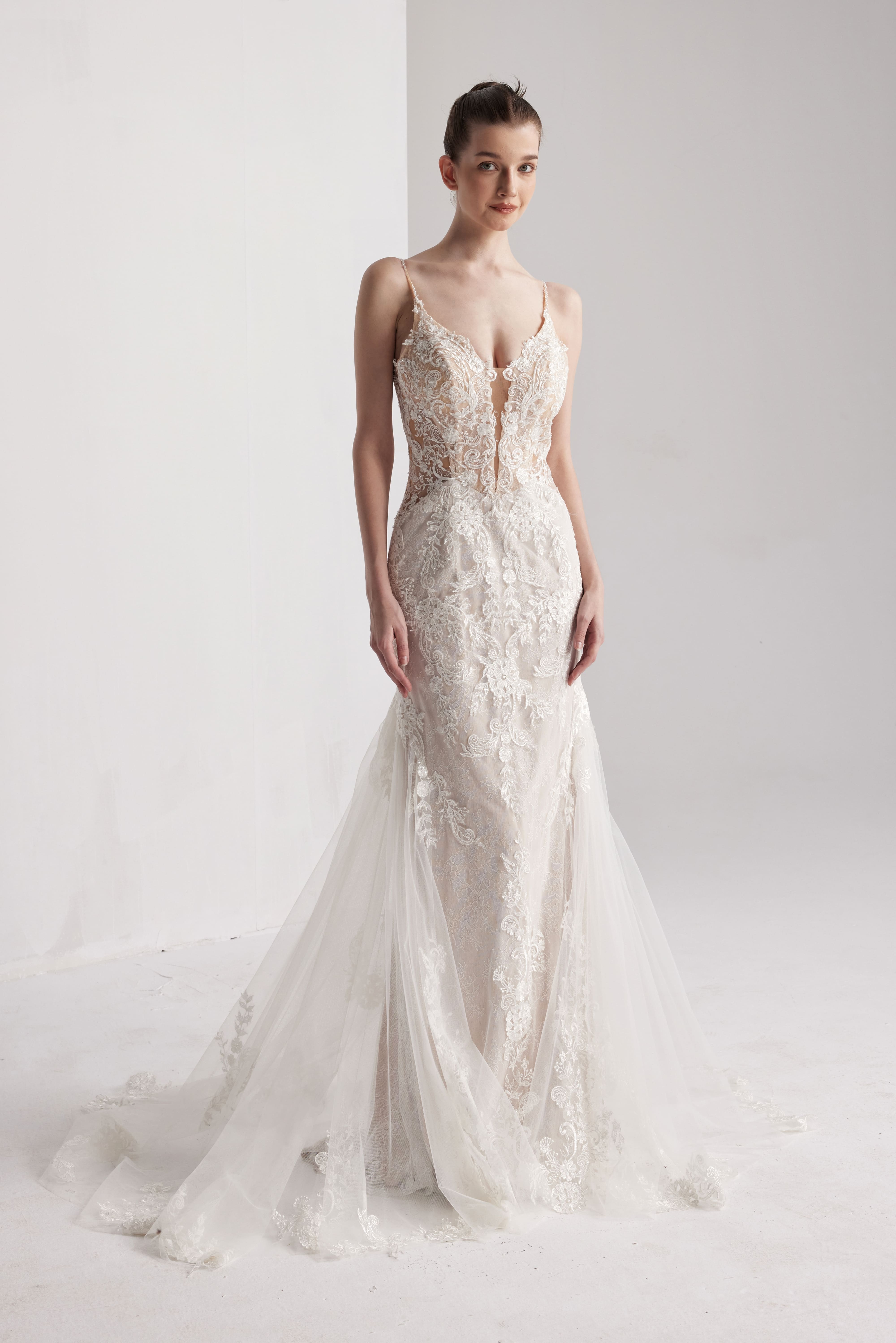 Meerjungfrau Spitze Tüll Kapelle Schleppe Handgefertigtes Brautkleid LVB2418 