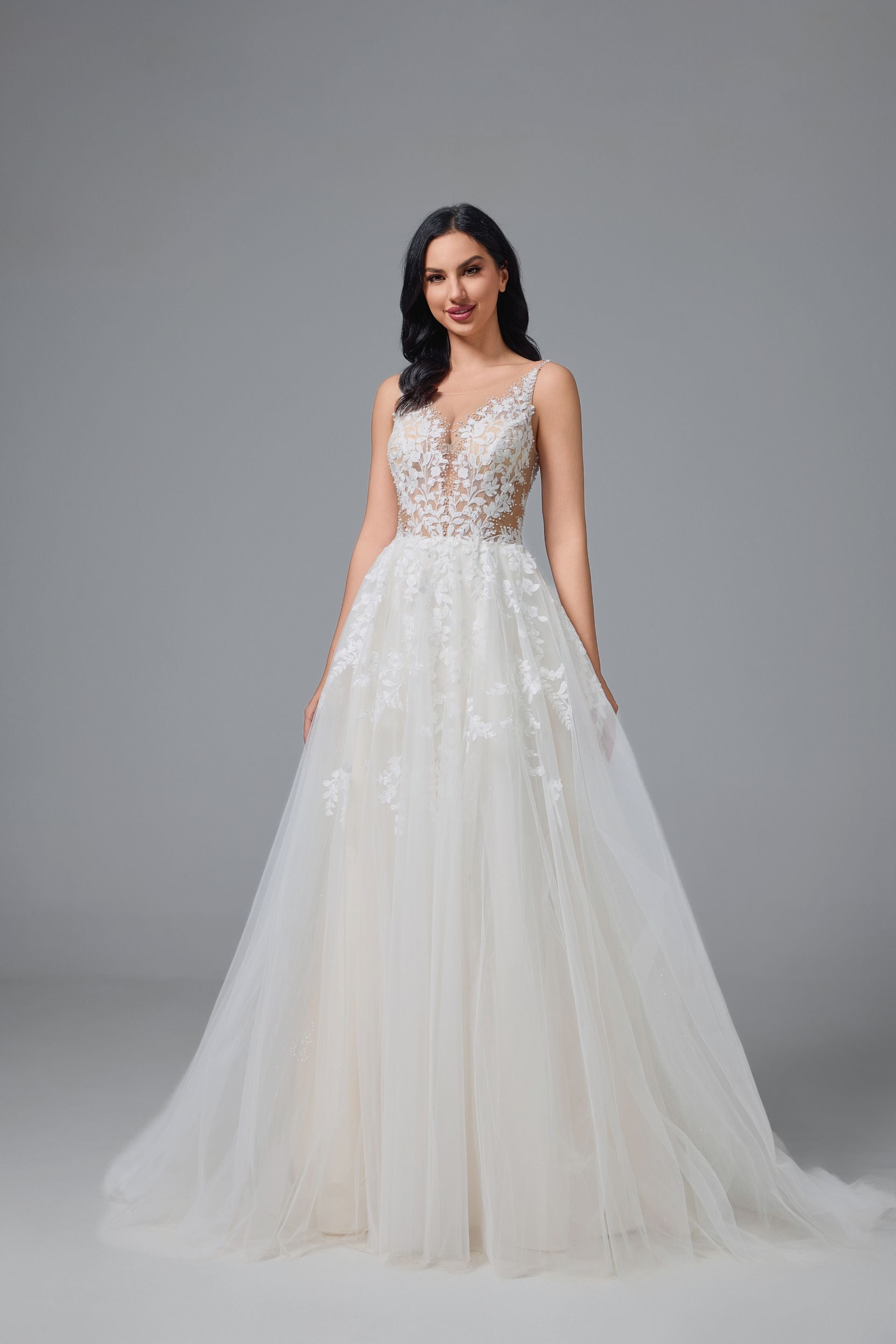 Ball-Gown Lace Tulle Chapel Train V-neck Handmade Wedding Dress LVB2515