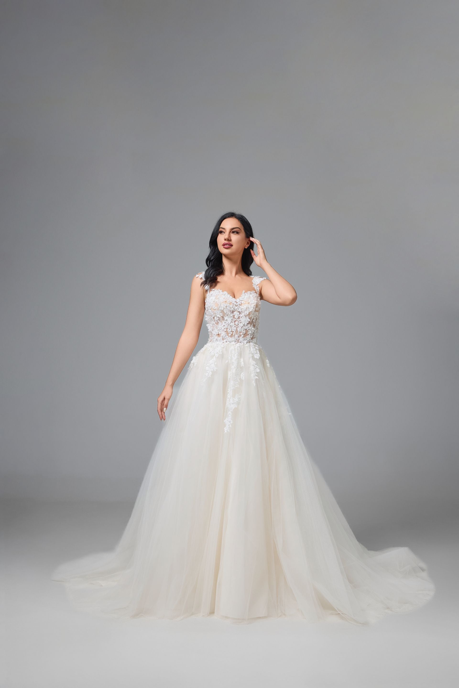 ROMANTIC FLORAL WEDDING DRESS LVB2518