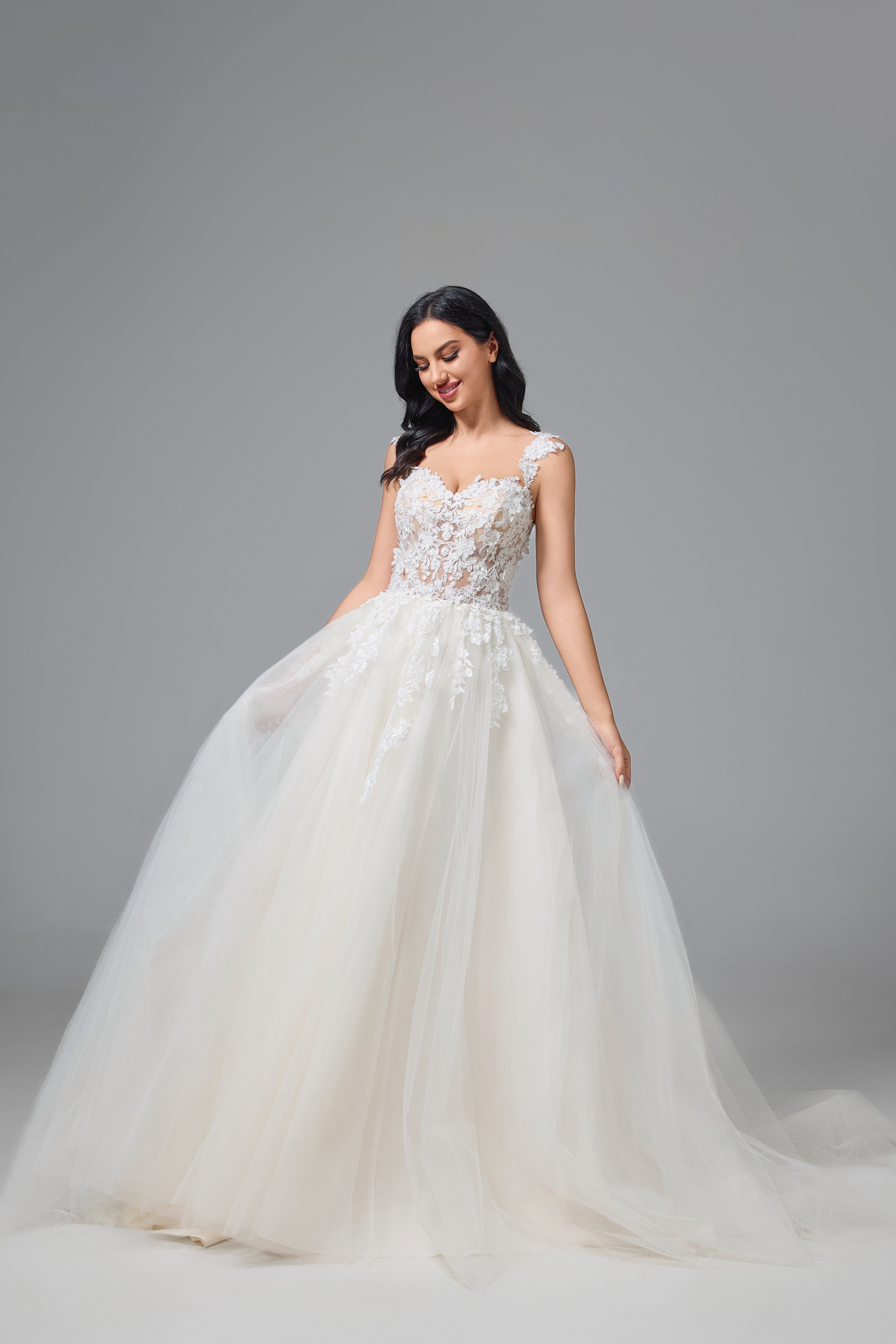 ROMANTIC FLORAL WEDDING DRESS LVB2518