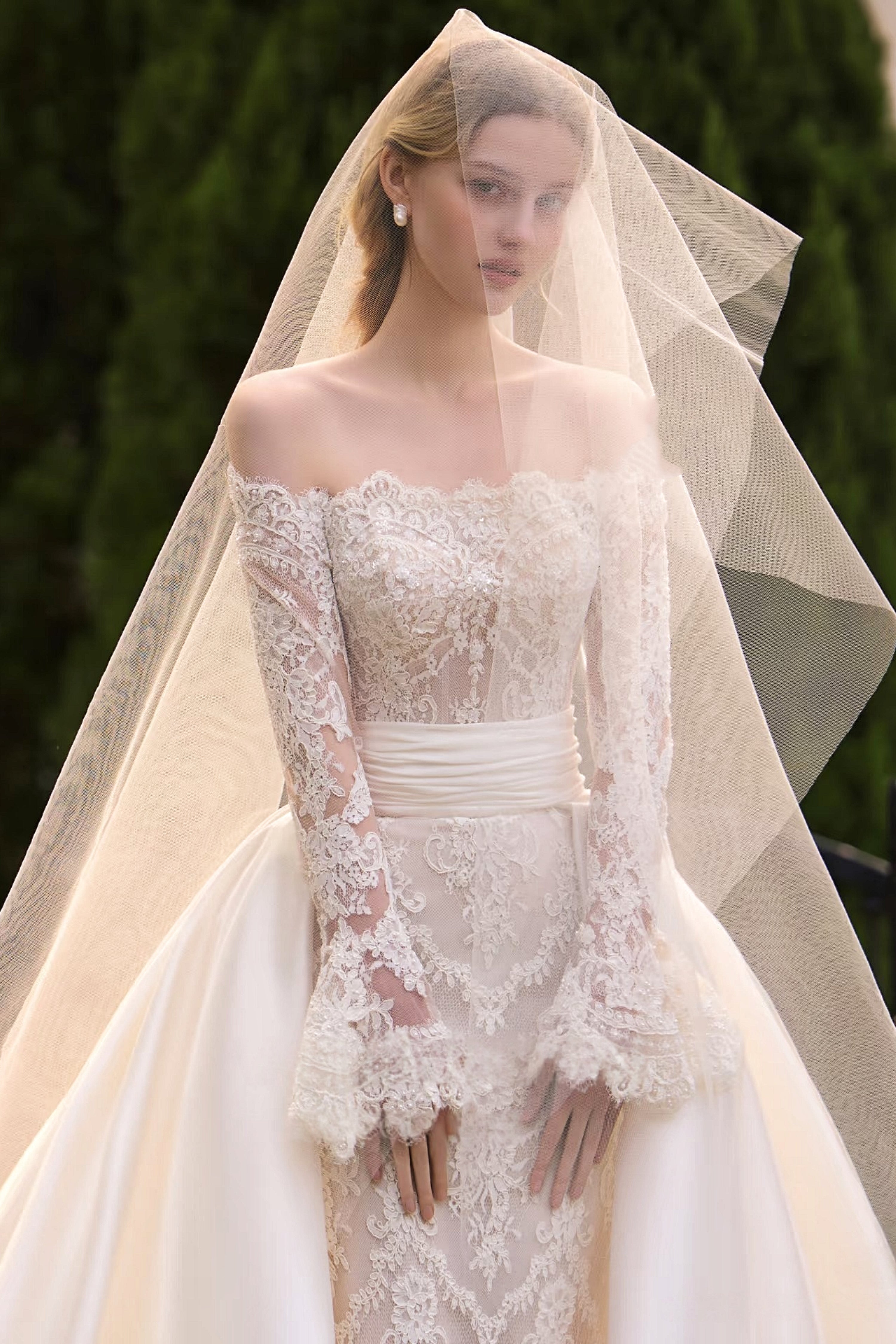 First Dance - WEDDING DRESS LVB2723