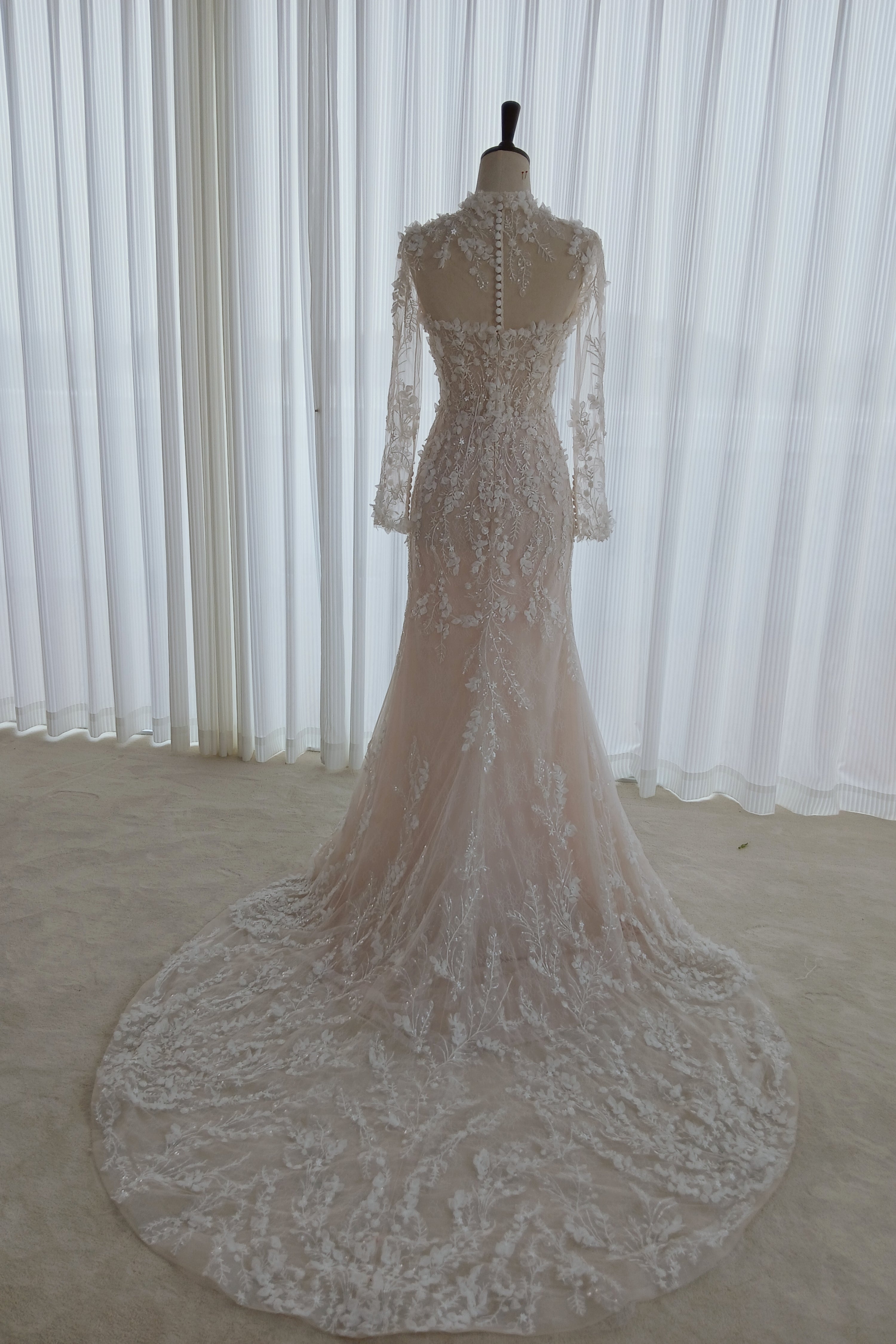 Seraphina- mermaid wedding dress LVB2755