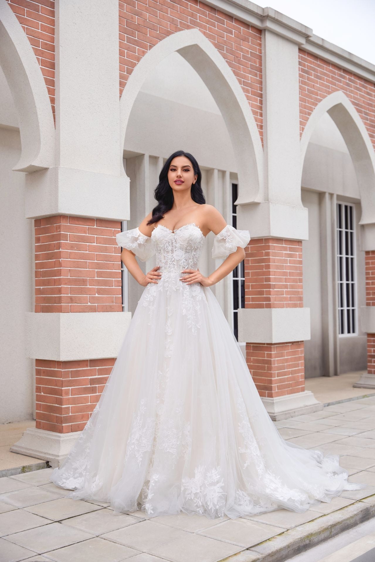 Ball Gown Lace Tulle Handmade WEDDING DRESS With Detachable Sleeves LVB2503