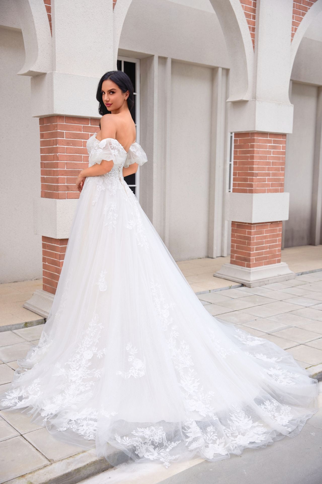Ball Gown Lace Tulle Handmade WEDDING DRESS With Detachable Sleeves LVB2503