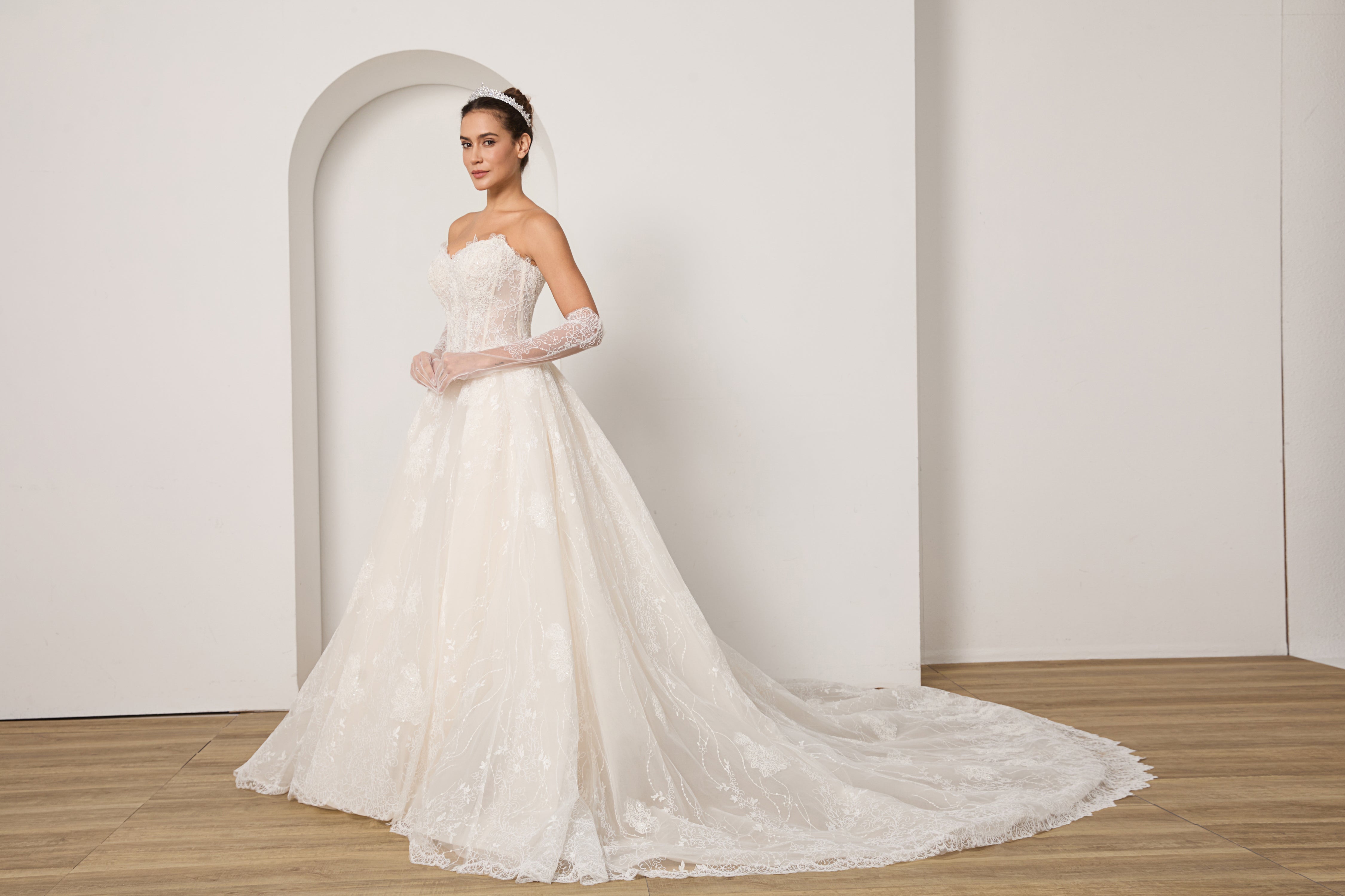 Your Complete Bridal Look: Lace Beaded Dress+ Detachable Sleeves+ Veil+ Gloves +Hairpiece | Value Package LVB2702