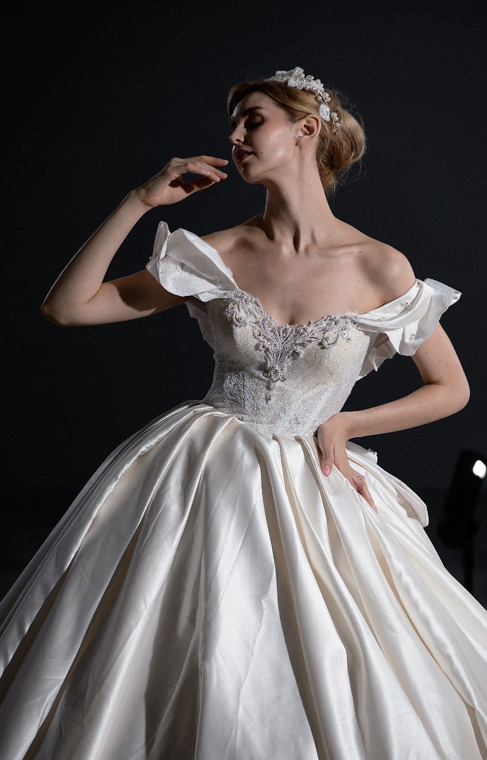 Luxury wedding dress 2024SLWD24108